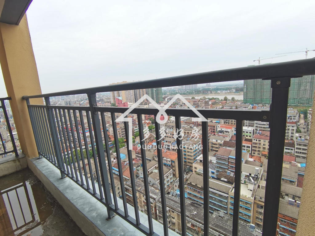 老城芯，商圈里，环球毛坯大三房，南北双阳台，好楼层你值得拥有