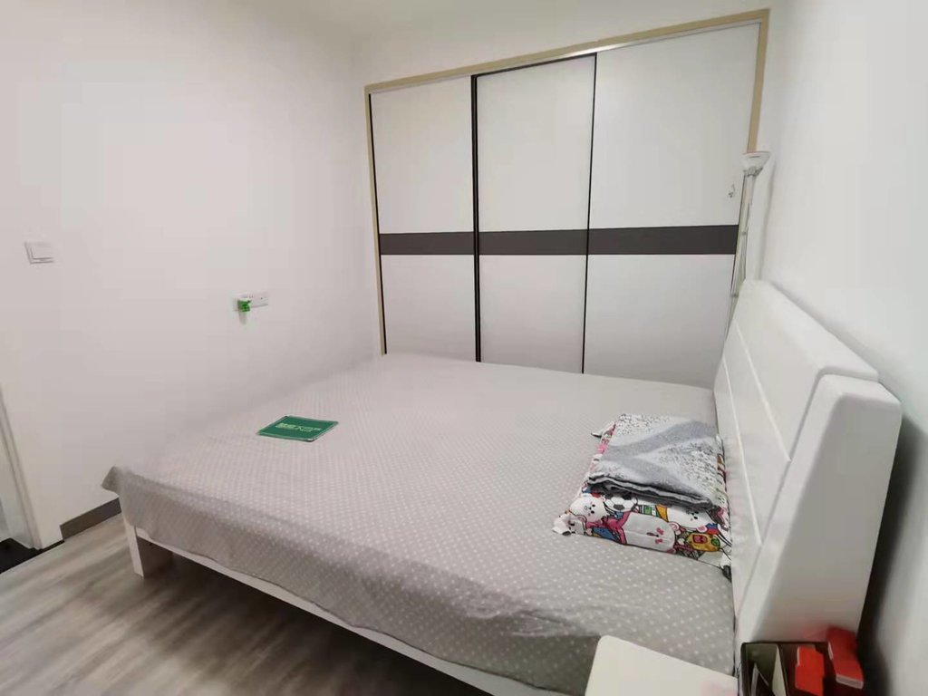 仙桃 门口满庭春精装大两房带供暖好楼层房东诚意出售