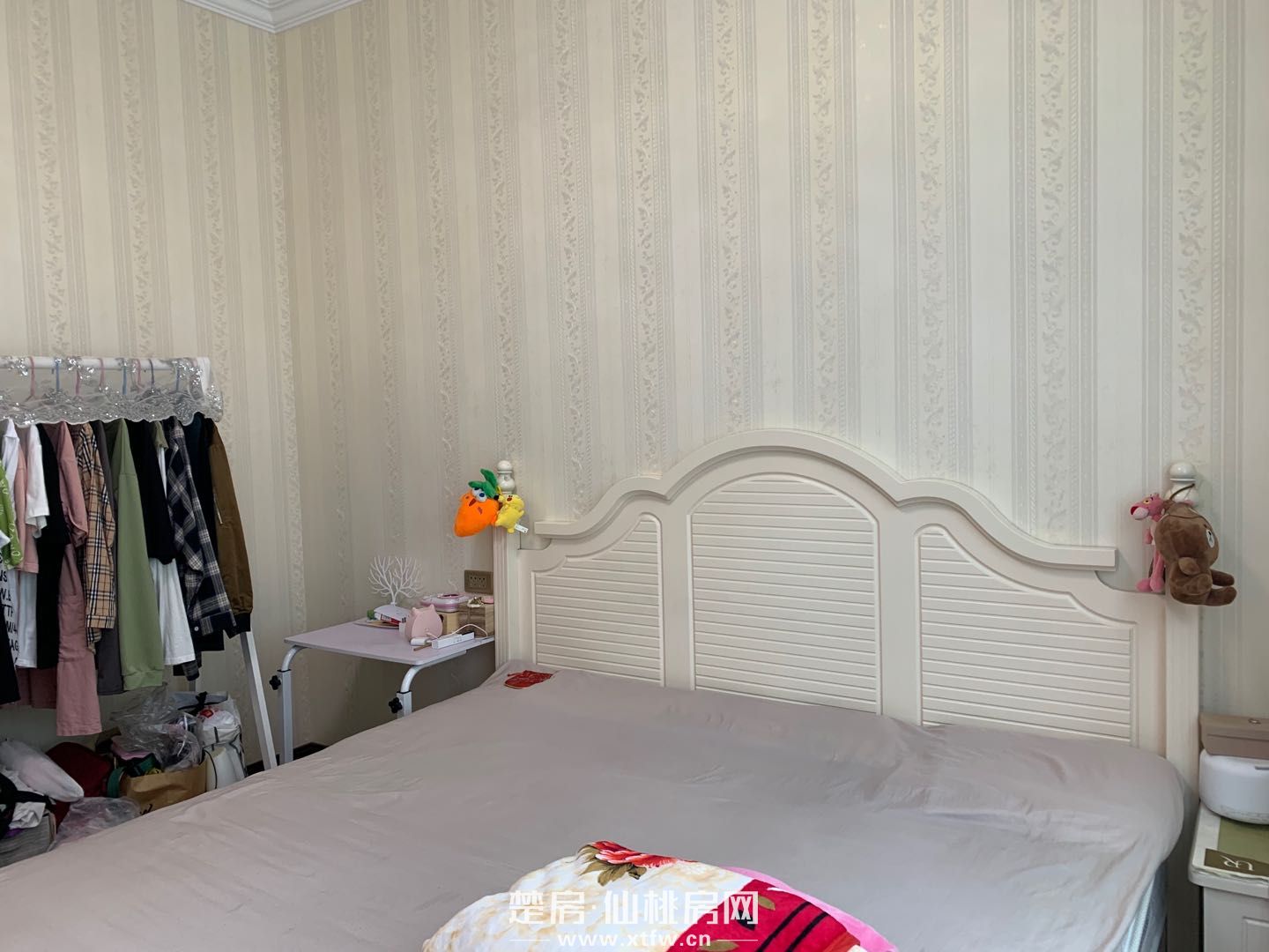 世纪雅园，读仙桃 ，周边配套完善，新装修的房子，室内空间大，中介勿扰。