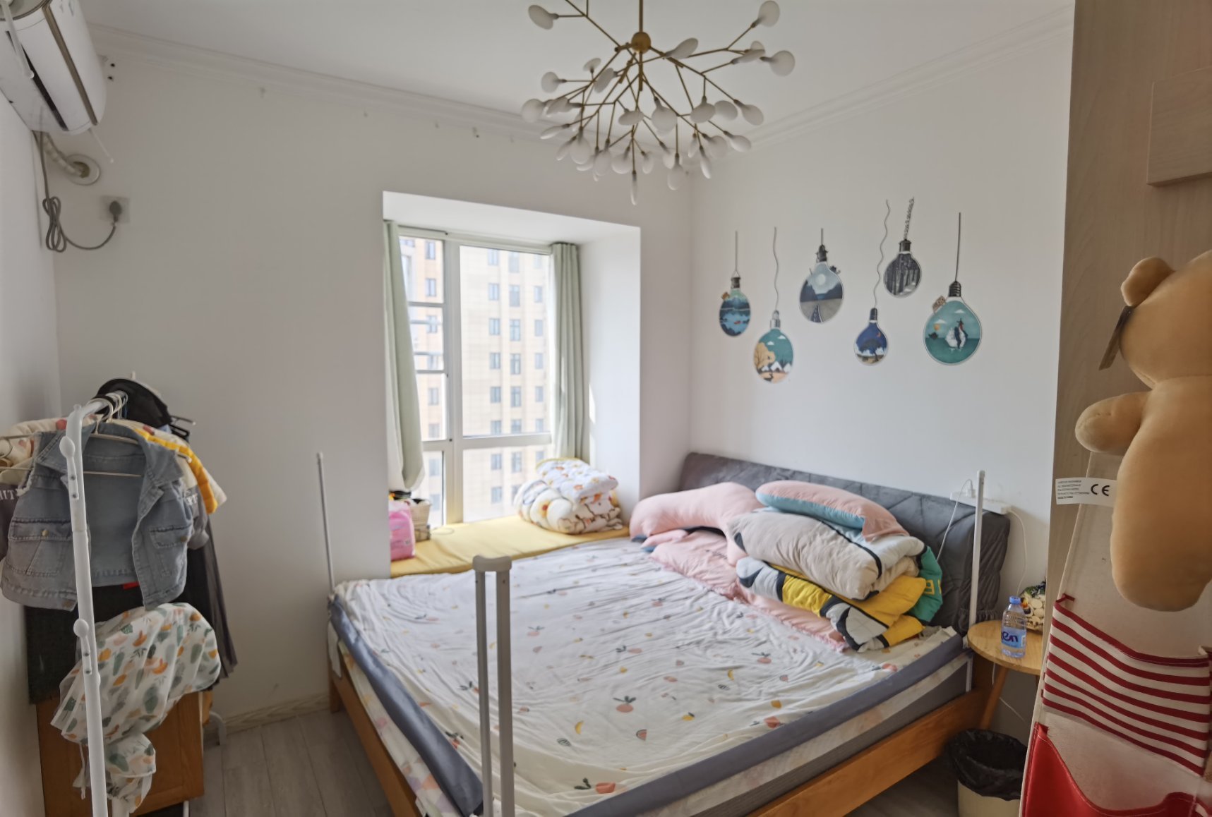 森林国际城景观楼层精装小三房 附近环境好，房东诚心出售