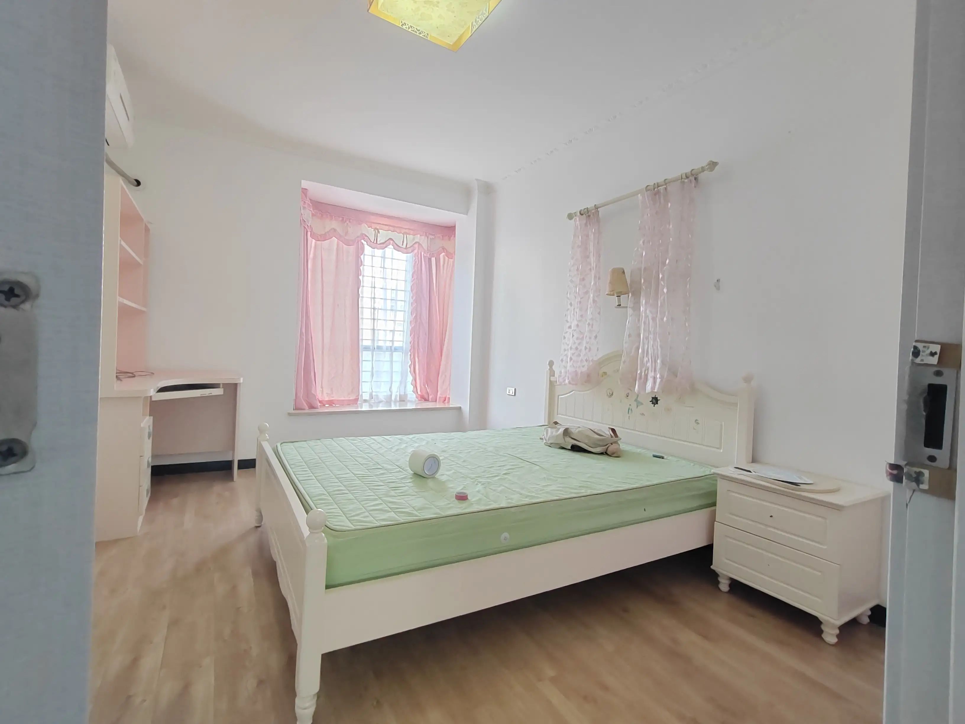 捡漏，城南，新城一号，单价4200，证满二，精装三房，亏本出售