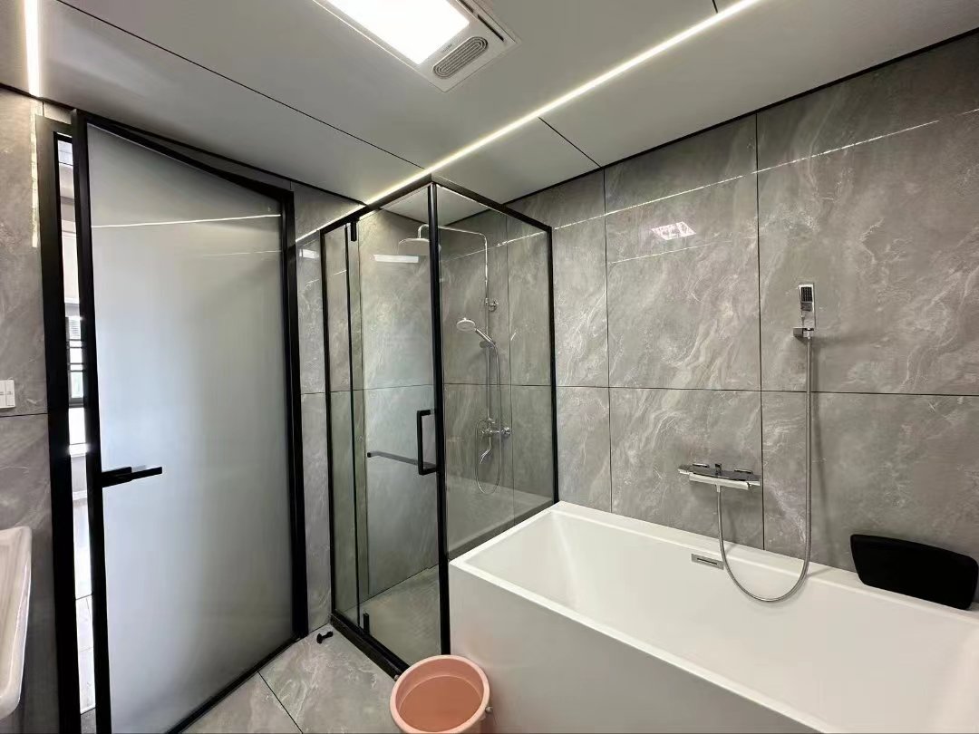 碧桂园.精装三房两厅两卫.买房送车位.证件满二.看房方便