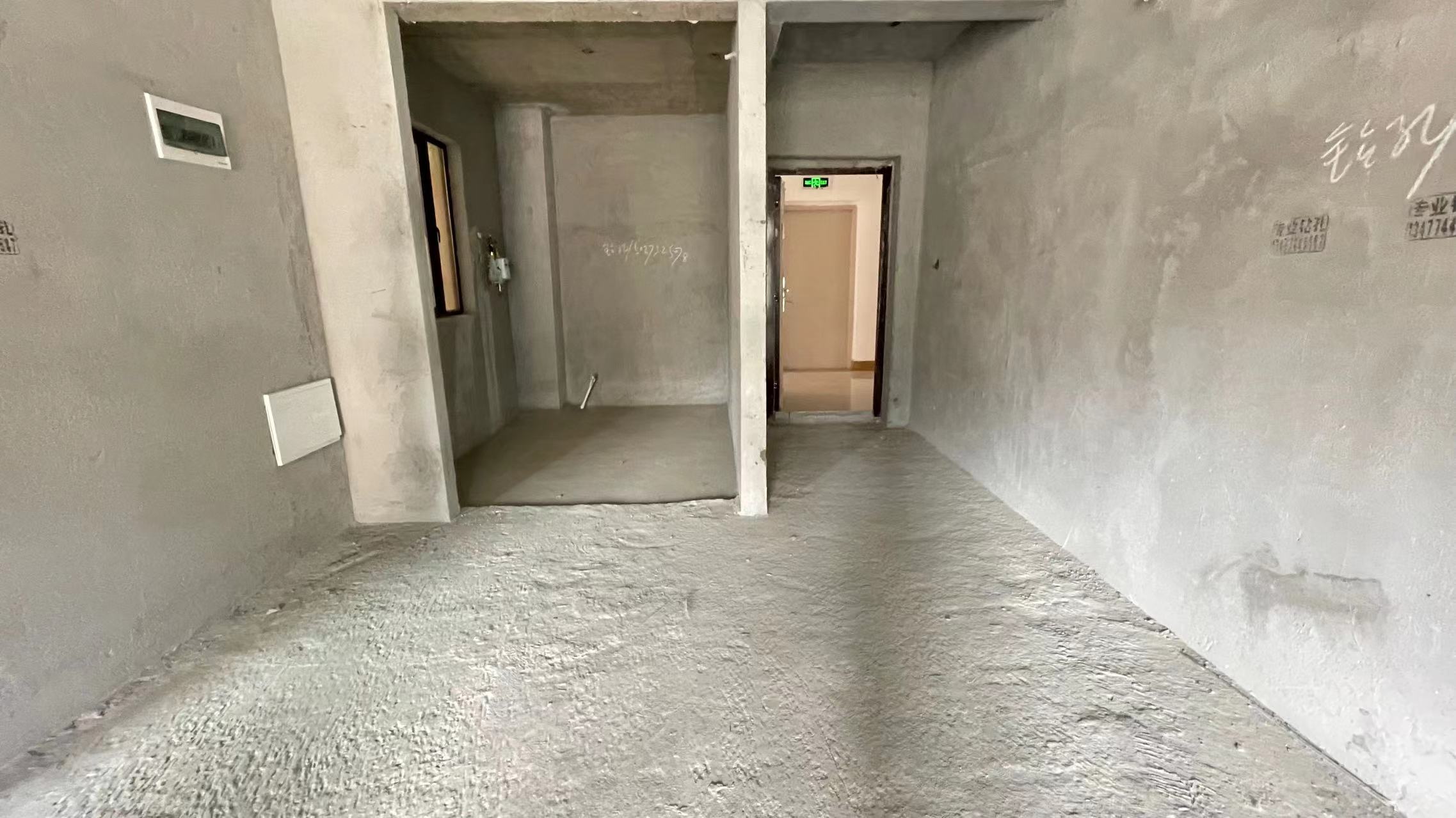 荣怀.及弟世家.毛坯三房2卫生间那边通透小高层舒适性高看房方便支持贷款