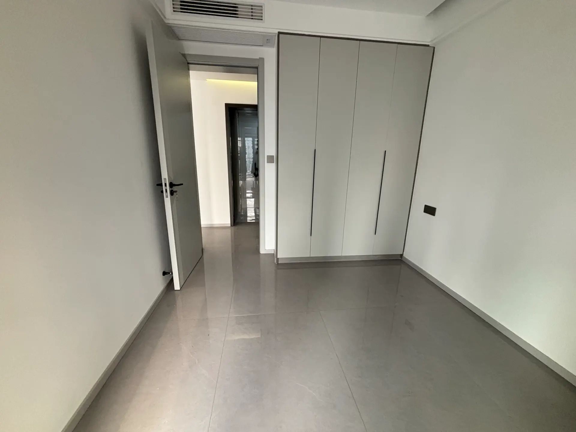 仙北森林国际，全屋中央空调，精装三房，证满二，电梯小高层