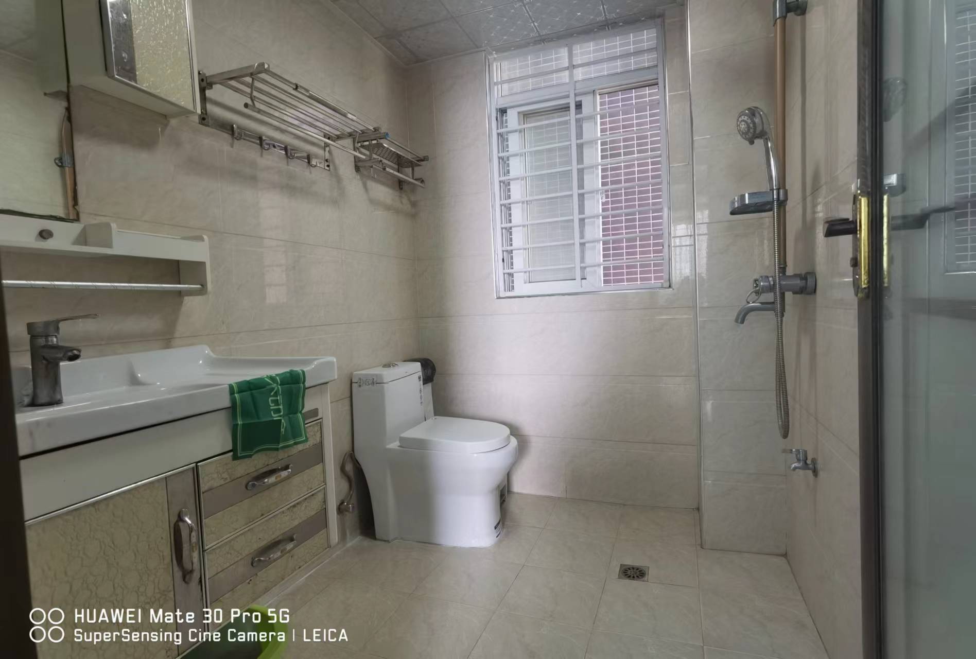 和合国际北区精装三房中间楼层拎包入住看房方便业主诚心出售