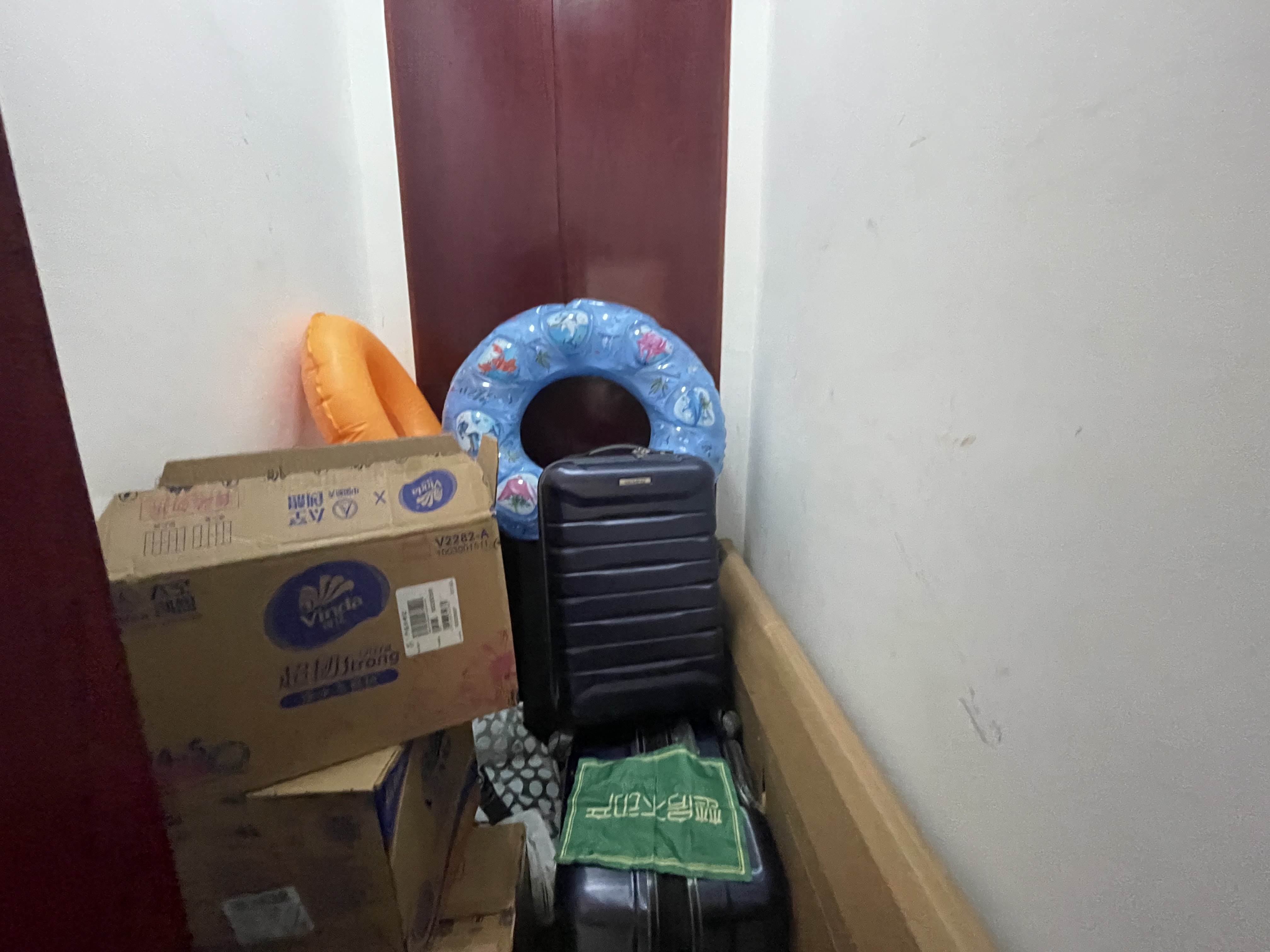 世纪雅园.步梯三房.还有个杂物室.提包入住.看房方便