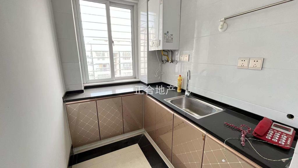 城南，城市丽景，精装三房，单价3字头，电梯好楼层，证满二