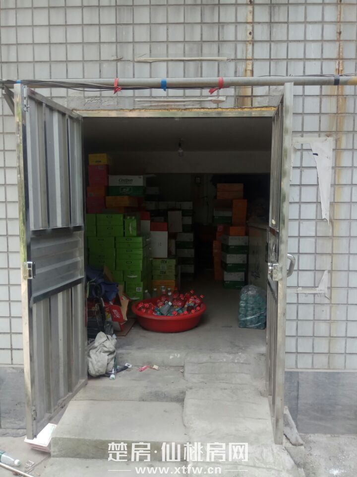 仙桃职业学院校内地下室出租