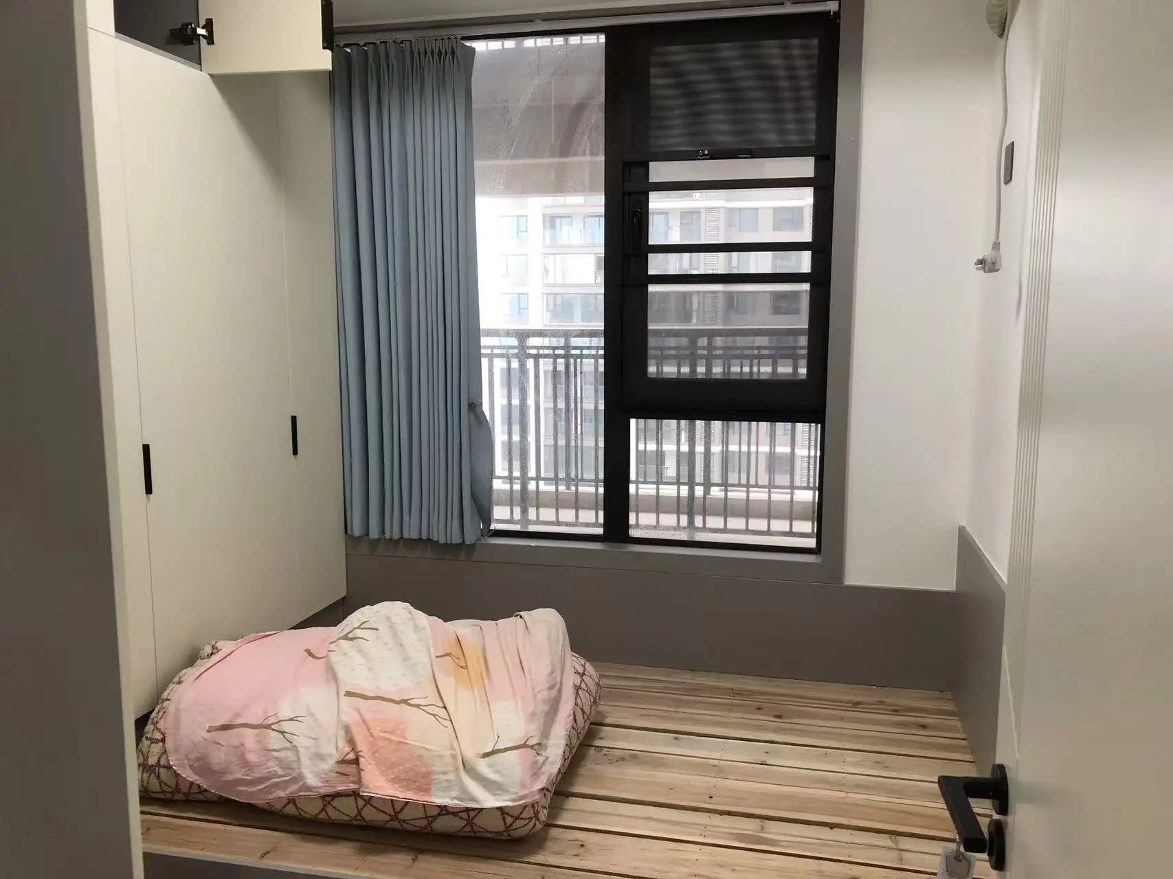 城南，吾悦广场，精装三房，电梯中层，业主自装，基本没住