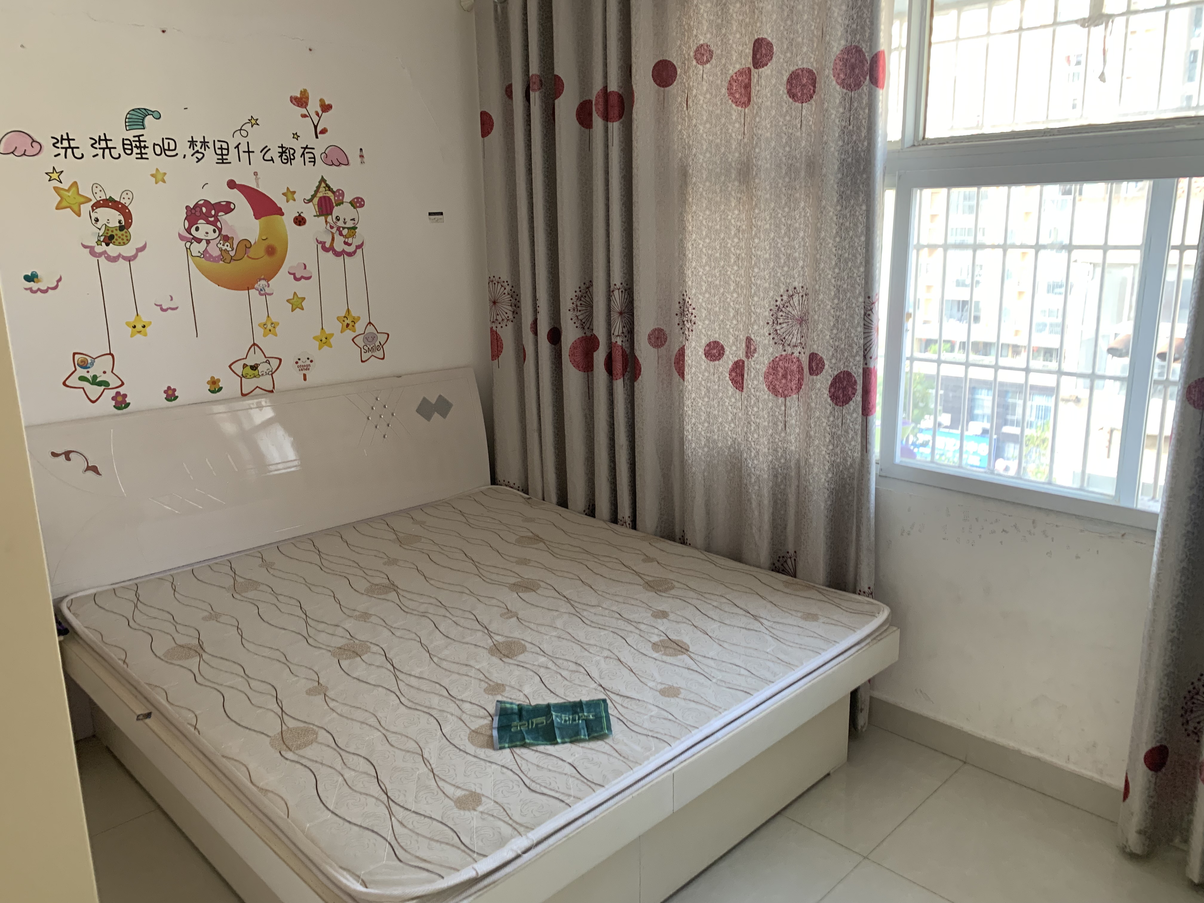 四中对面东方小区精装大三房平时没怎么住