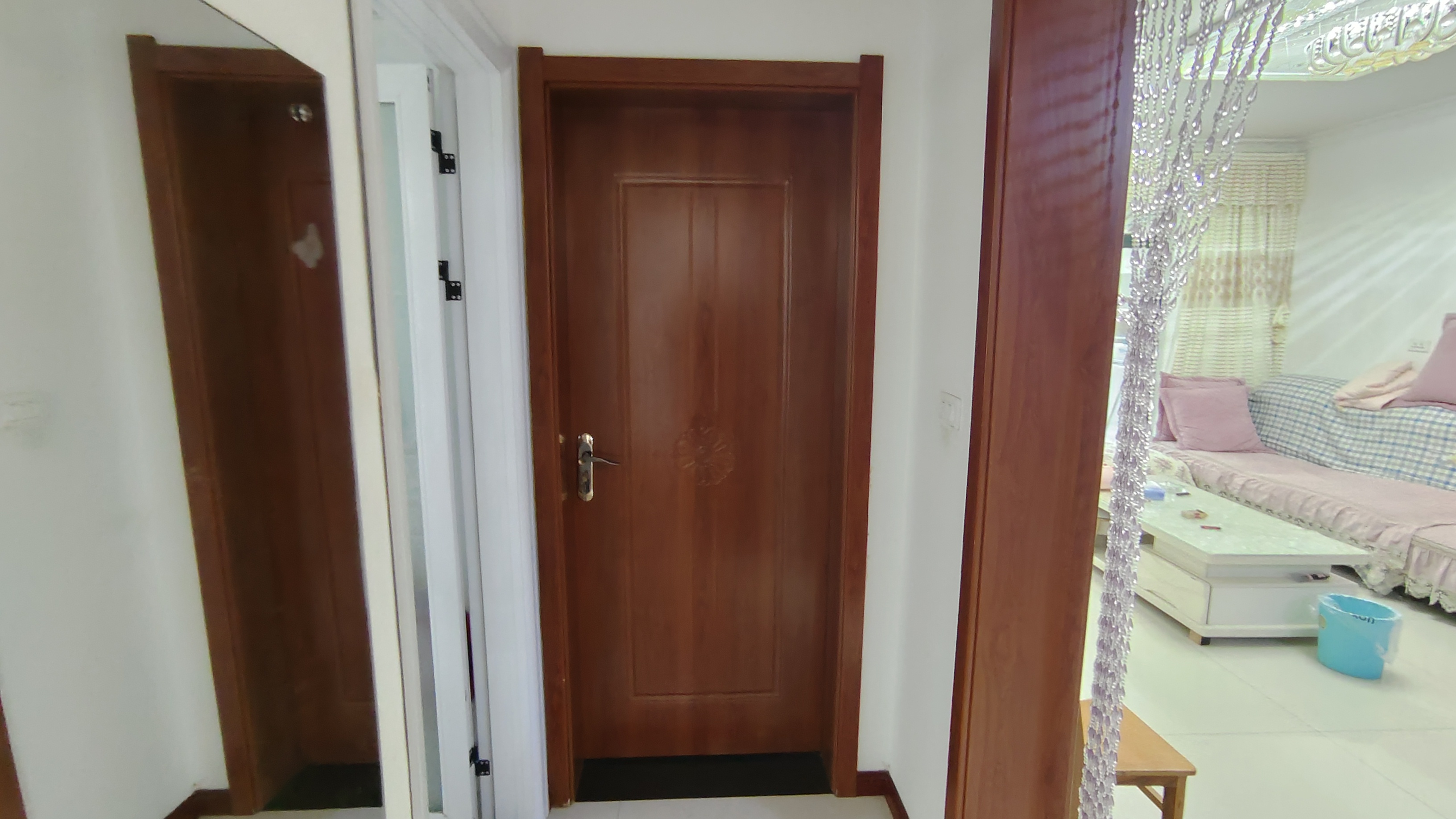 新城一号.精装大两房.中间楼层.证件满二.看房约