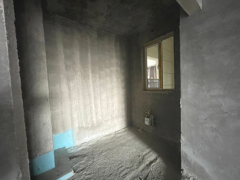 城南，蓝天新城，精装三房，送车位，好楼层，证满二