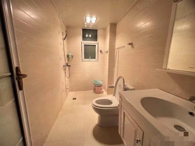 293，捡漏，满庭春，精装大3房2卫，供暖房，单价4600‼️南北双阳台，东边户，中间楼层，拎包入住