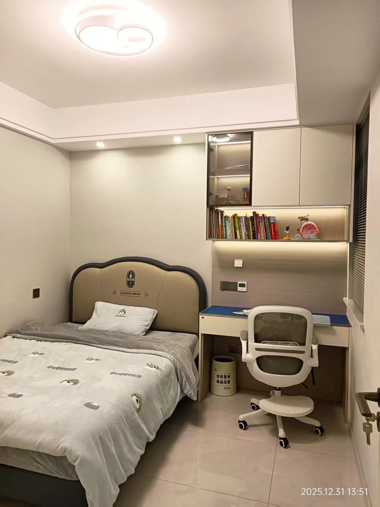 城南新城壹号五期精装三房，99新，没怎么住