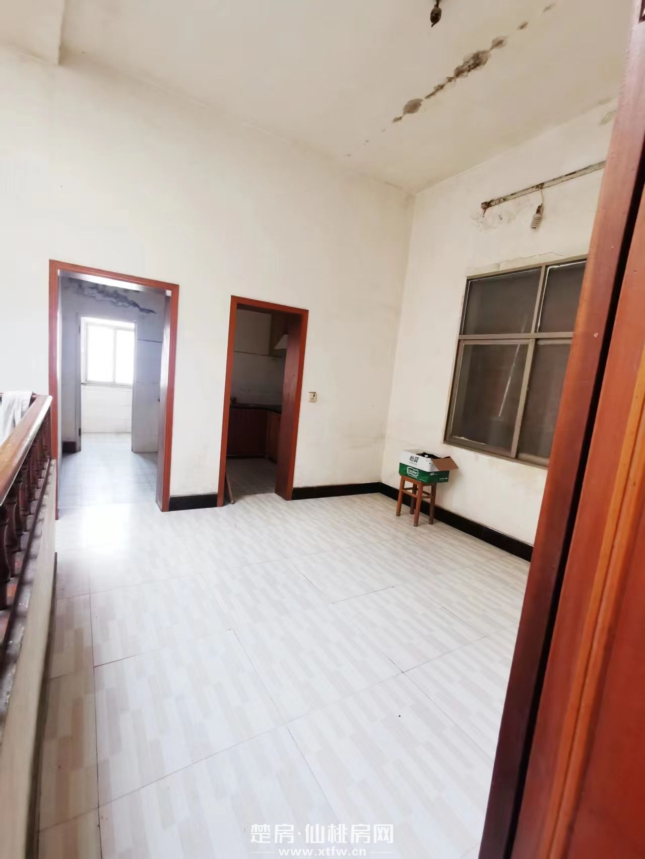 钱沟新华书业上坡高桥架旁好门面出租