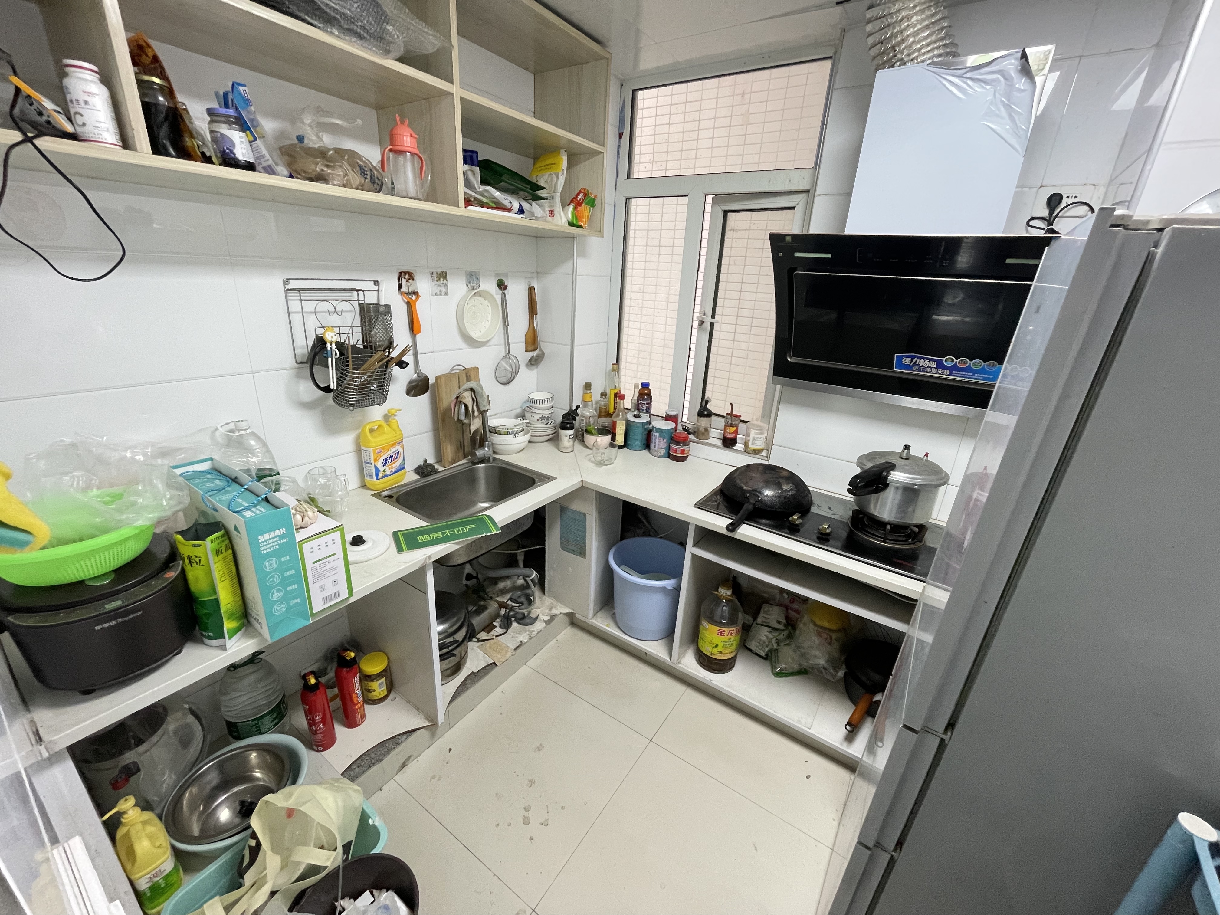 翰墨苑一中对面精装两房证在手满二楼层很好很不错的