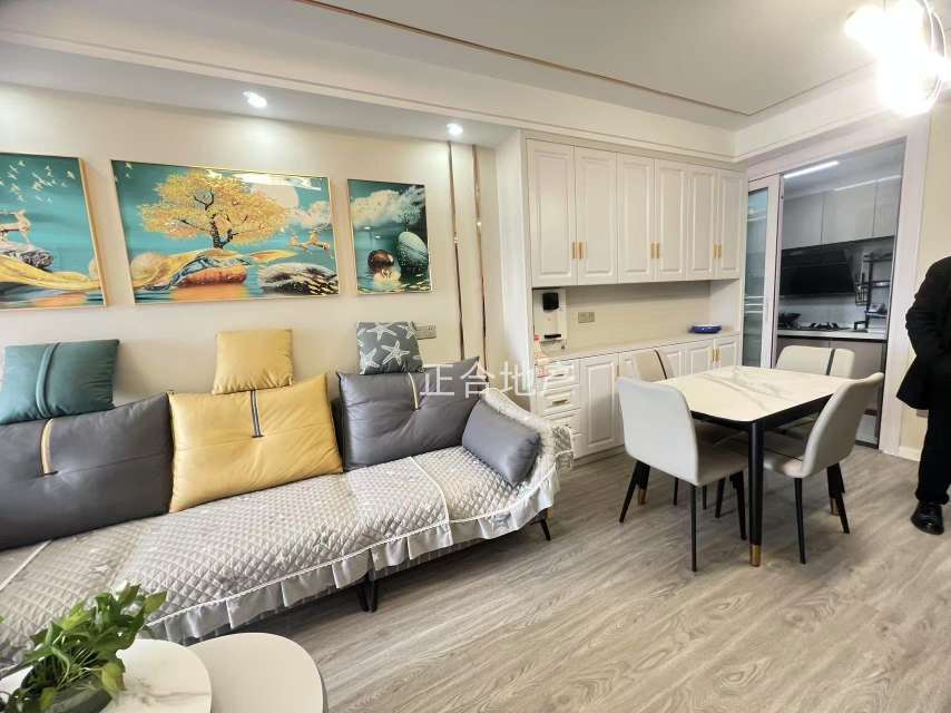 捡漏，城南忠心，精装三房，单价5000，电梯好楼层，12楼，成色新