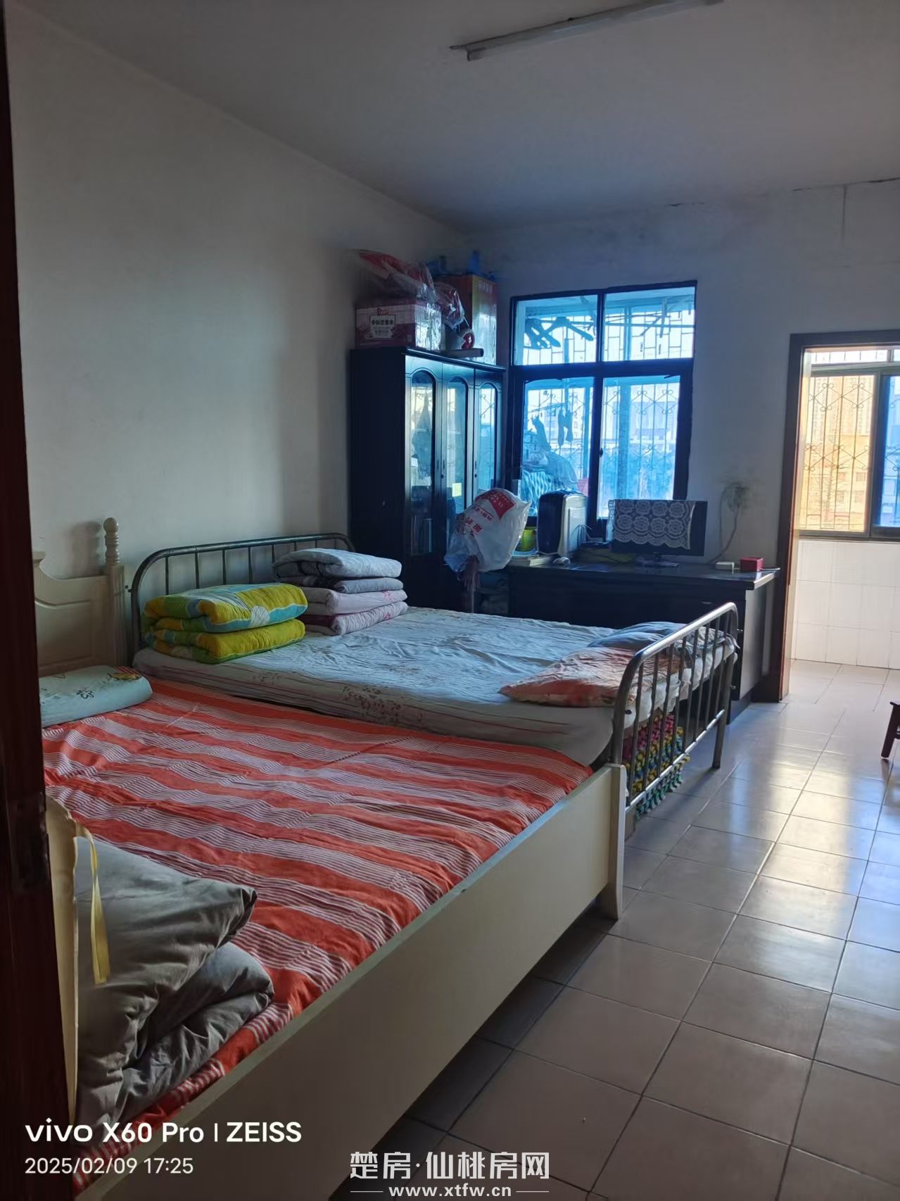 近市政广场，武商，仙下河旁，采光好，小区停车位充足，无物业费，低价诚心出售。