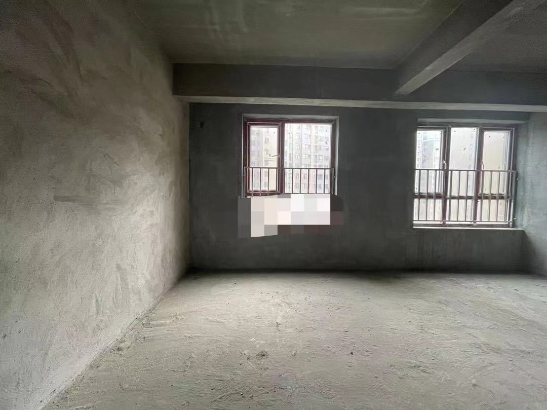 60，房东降价出售，沔阳公馆，中间楼层​，​单价5500，​证件满二