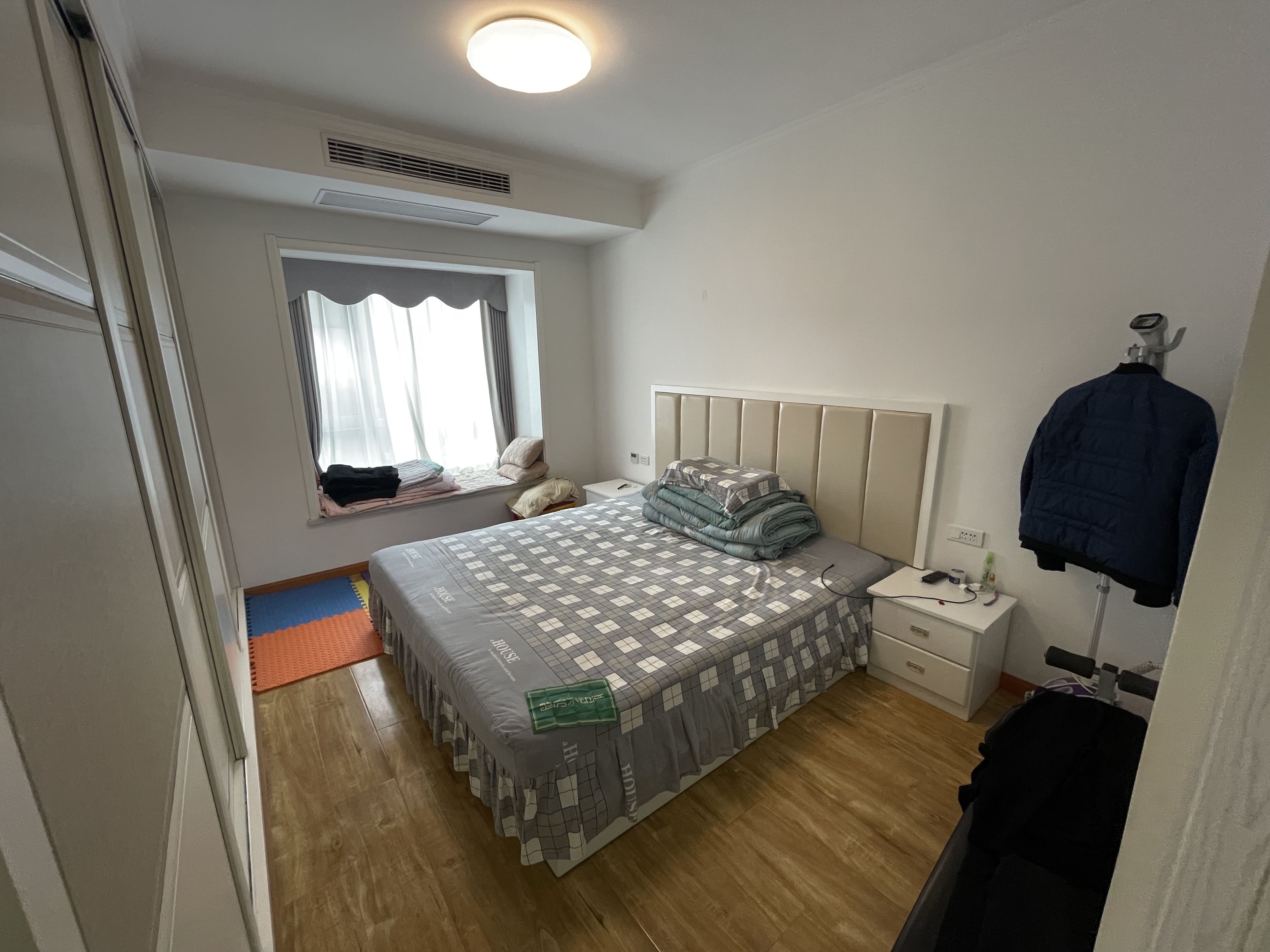 元泰未来城带露台三房两卫公园旁地理位置佳户型方正