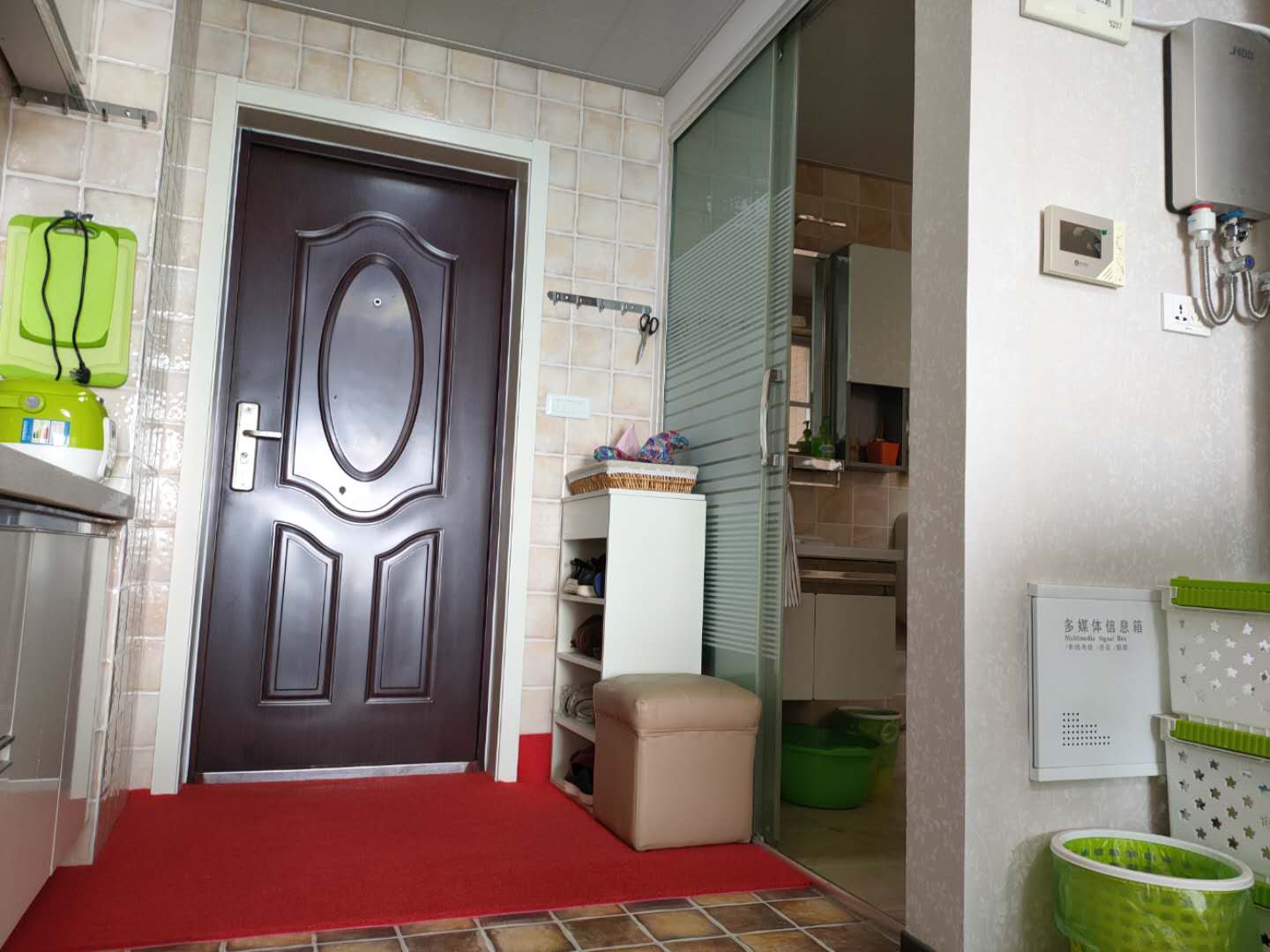 一中对面漫城林语精装一室一厅适合上班族和单身 满两年税少