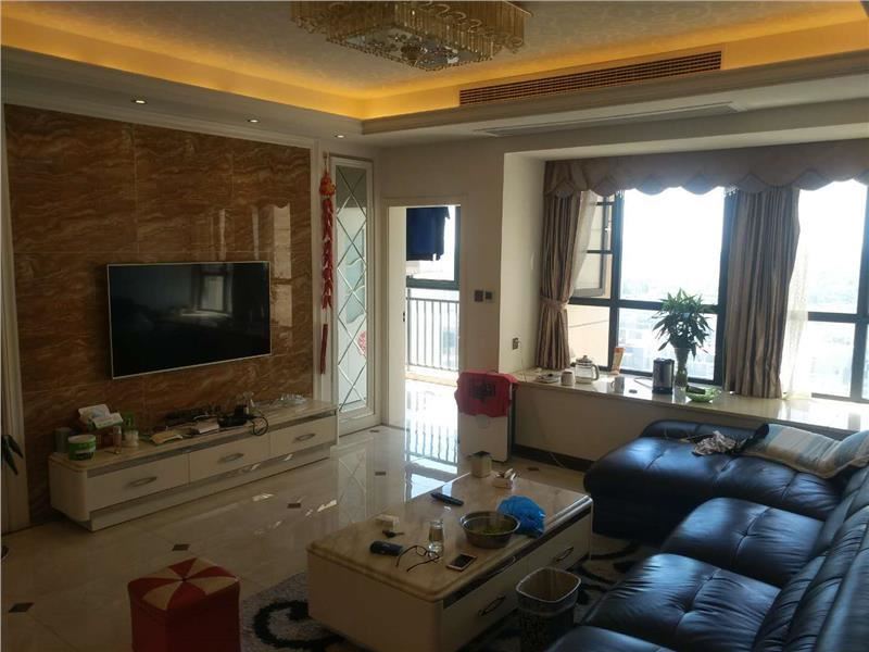 元泰未来精装大三房 南北通透 看房方便 采光好视野无遮挡