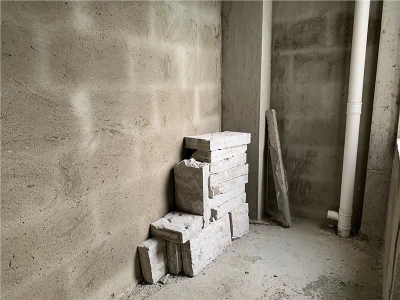 城南碧桂园旁，户型方正，视野开阔，采光非常好，只限全款！