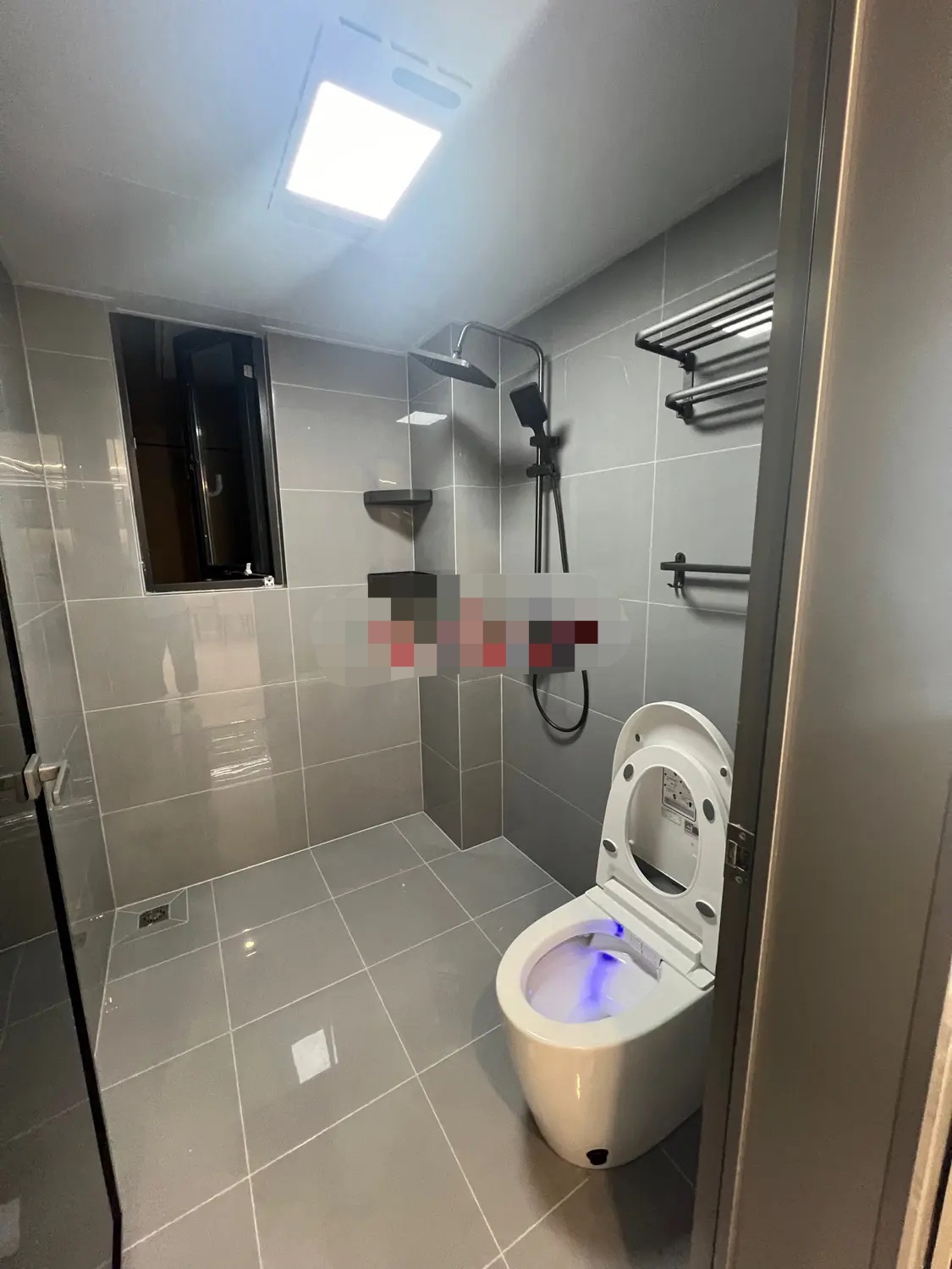 捡漏，满庭春，精装三房，全新装修，电梯好楼层，楼下仙桃晓学