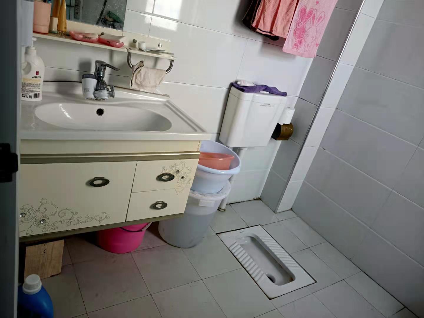 春天小区适合居住2室2厅1卫1阳台