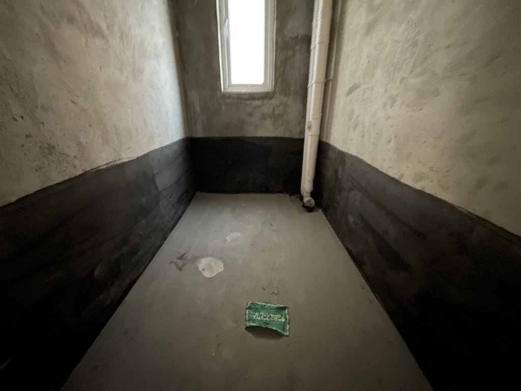 森林国际毛坯三房.户型端正.楼层好.采光好