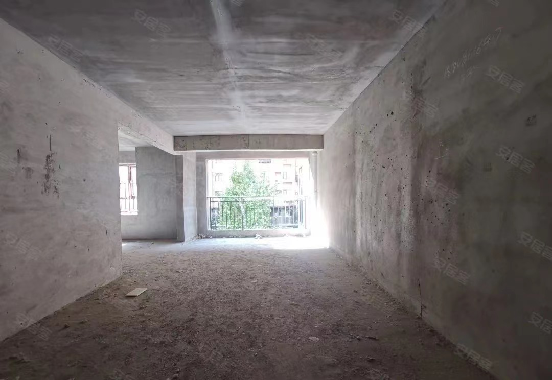 71，降价了，房东亏本急售，沔阳公馆小高层边户，单价4900，证满二，手慢无