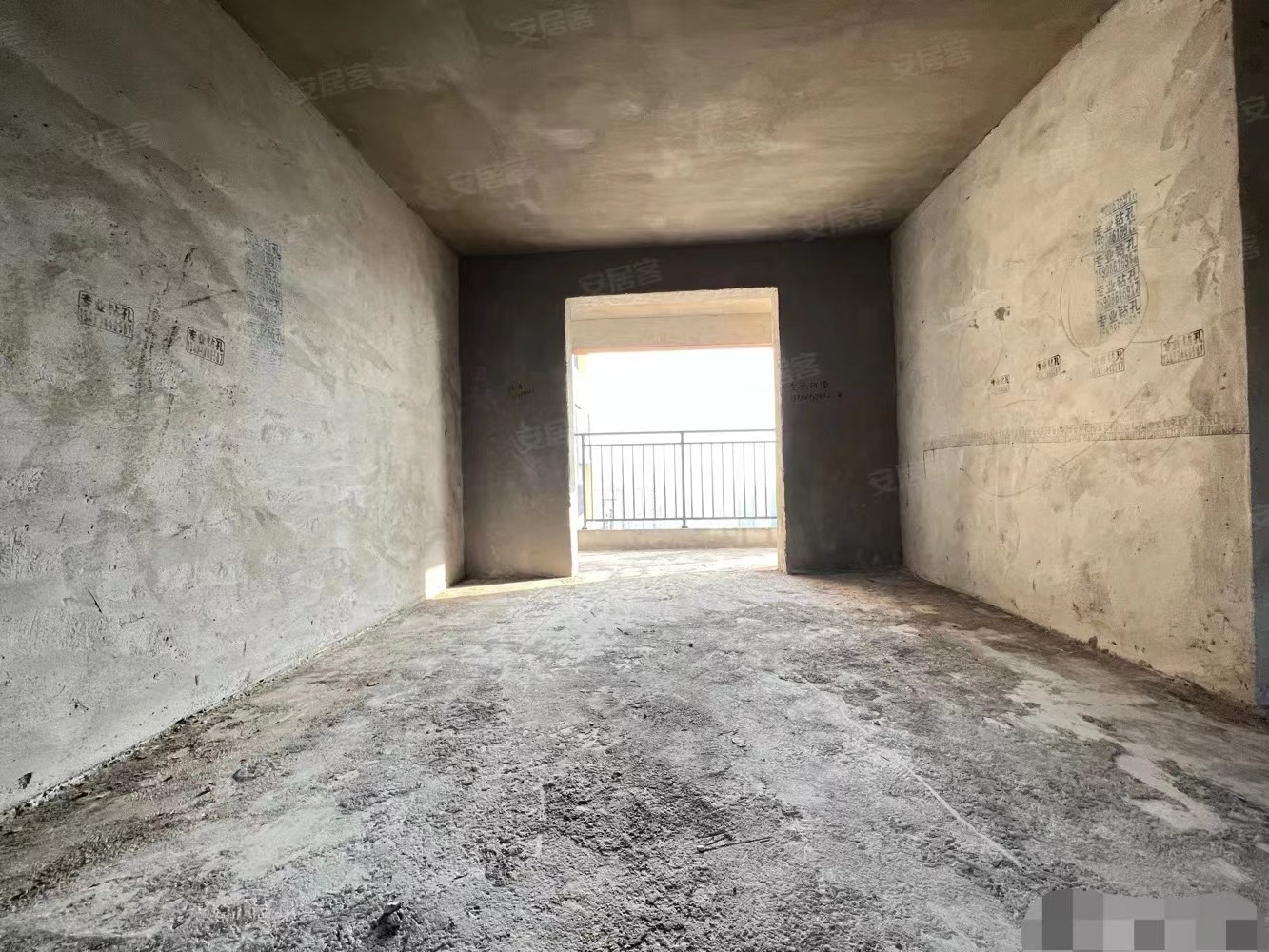 93，捡漏捡漏，沔阳悦府，单价4980，证满二，送车位，南北通透，双阳台，三面采光