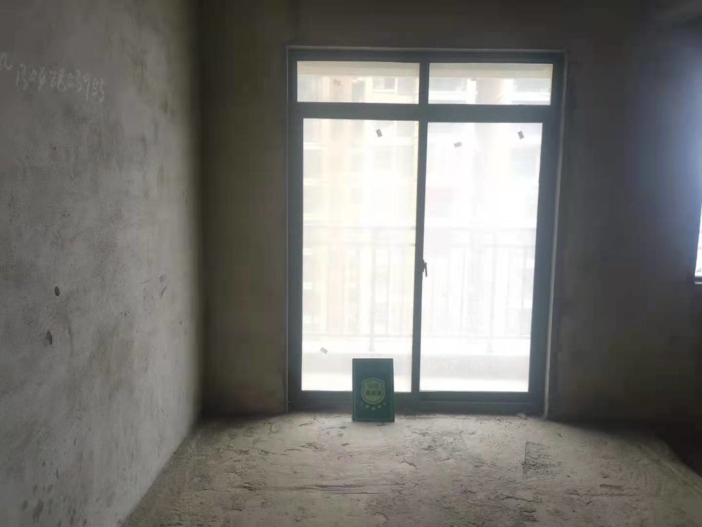 新城一号三期南北通透大三房无遮挡采光好房东诚意出售