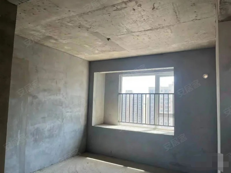 383，捡漏，满庭春七期。边户，单价不到3900，3房2卫双阳台，三开朝南