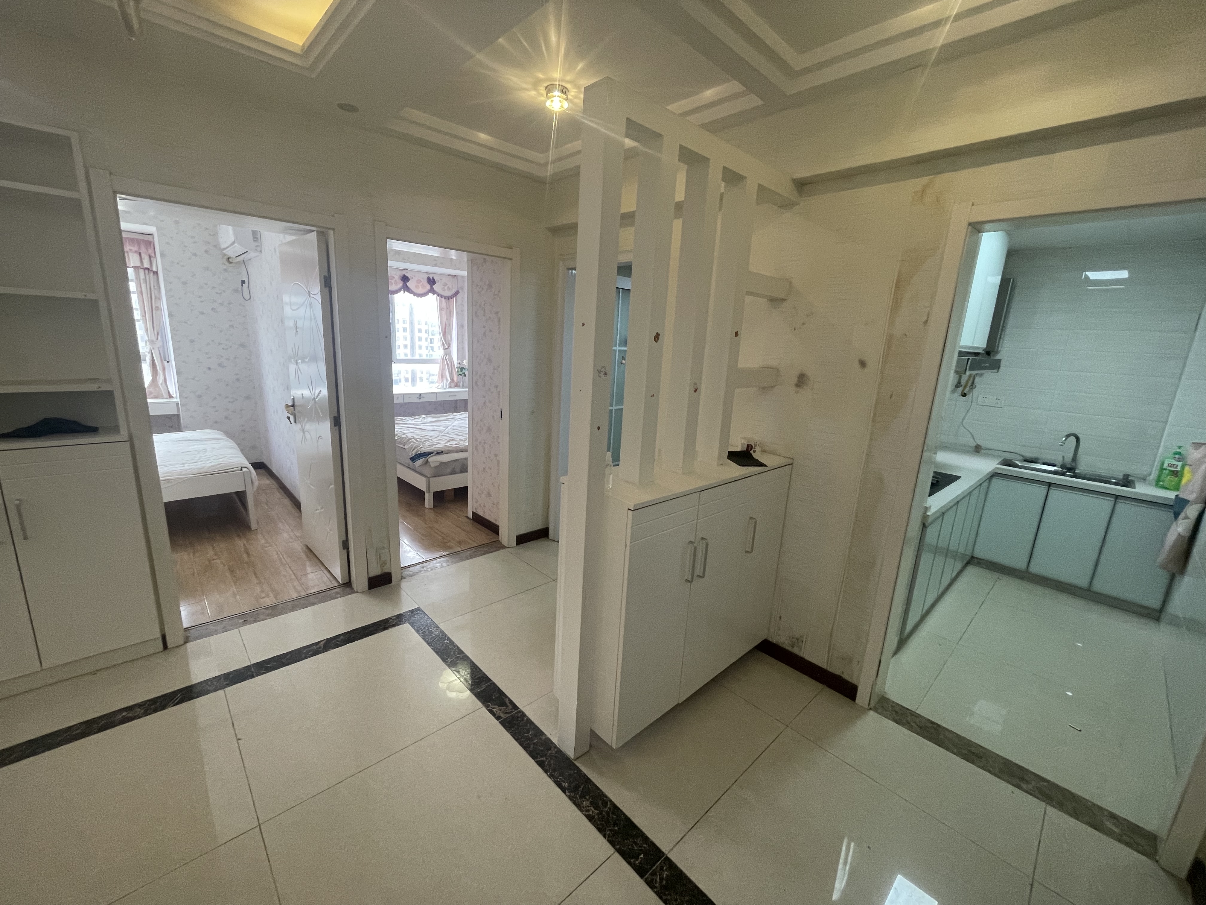 和合国际四期装修两房大客厅朝南采光好电梯19楼