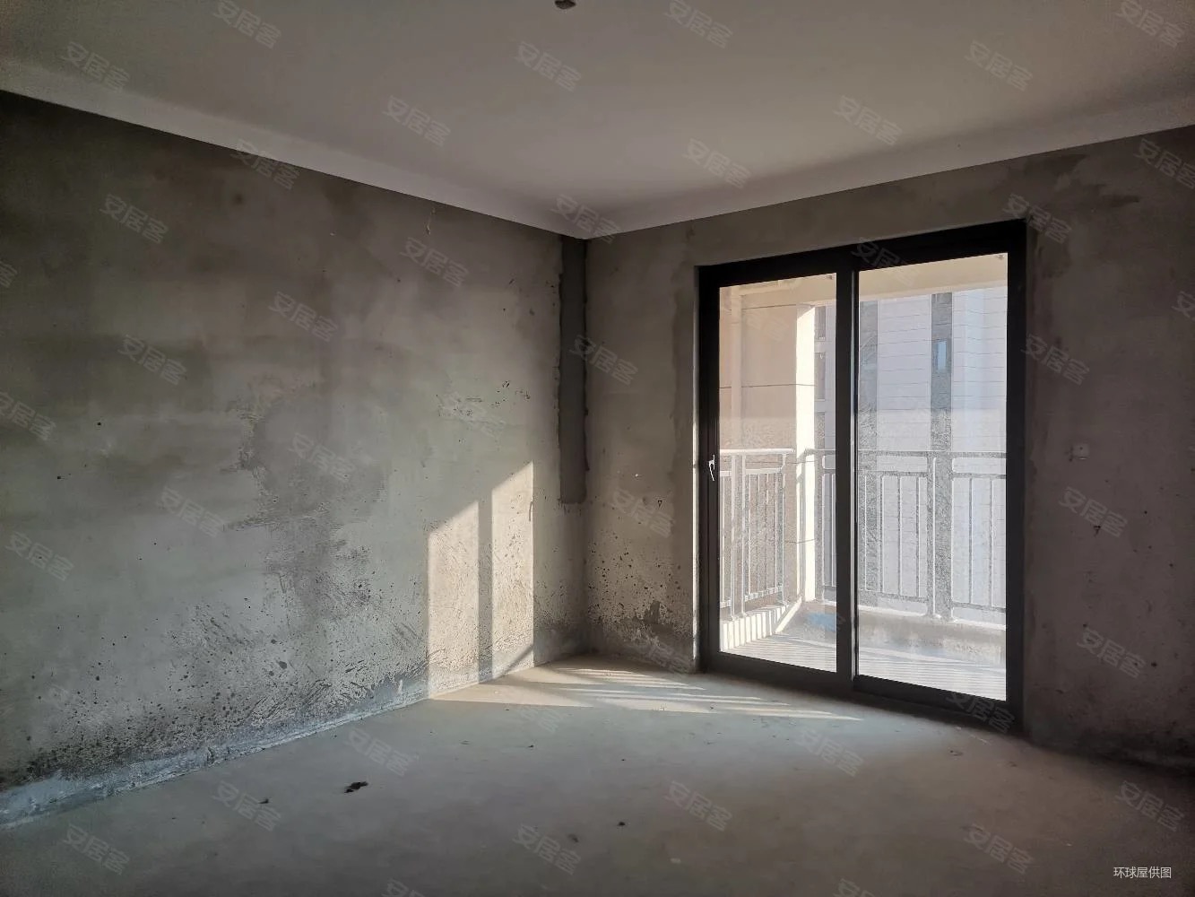 单价4K，祥生观澜府，边户，江景房，四面采光通风，三阳台