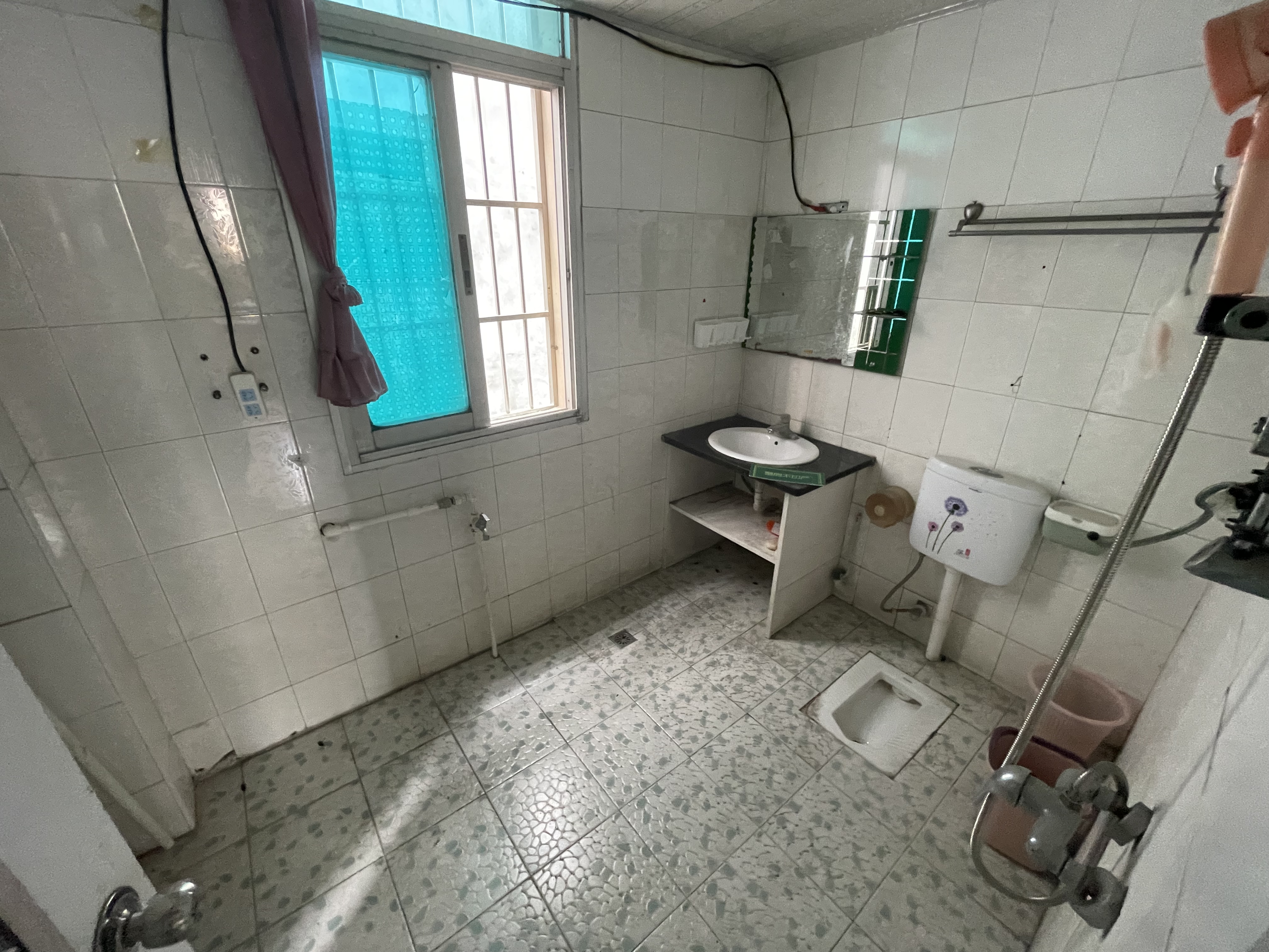 步行街附近好楼层带装修看房方便周边生活便利