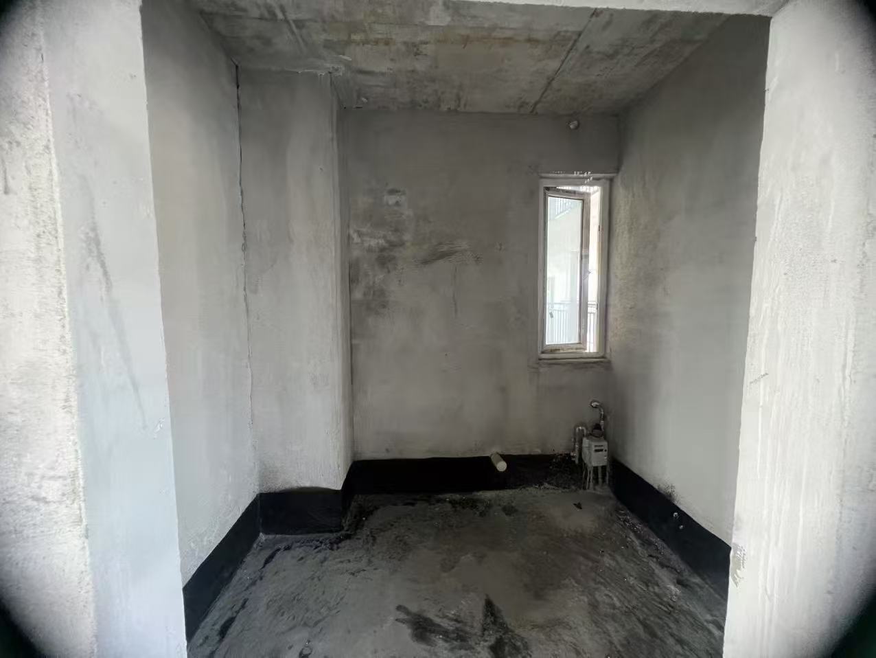 城南，蓝天花园，公园旁，一梯一户纯东边户，双阳台，南北通透，单价6000