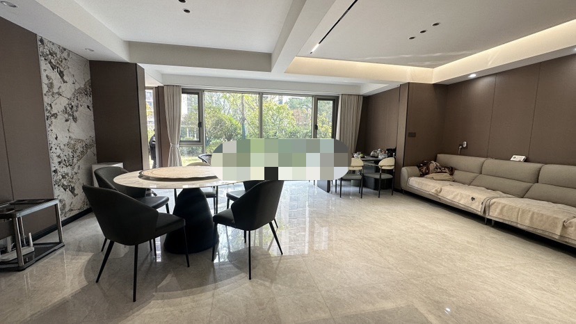 降价了，吾悦华府，1楼，精装三房，单价5900，大横厅大花园，全屋中央空调，采光好