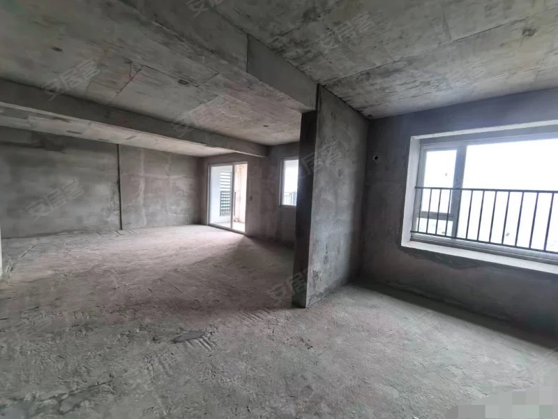 359，捡漏，城南小高层，交投满庭春，电梯好楼层15楼，单价3900元，大阳台