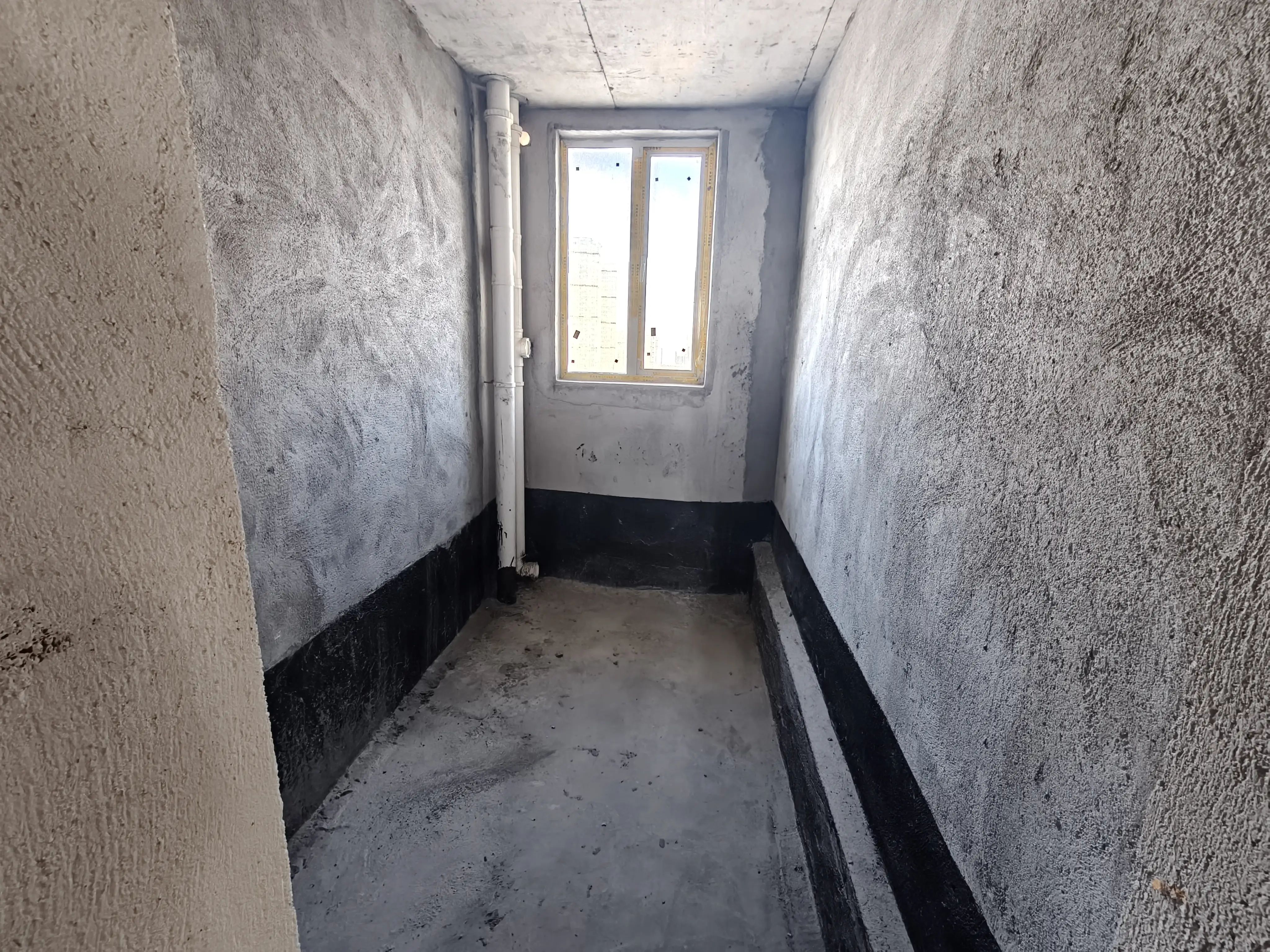 城南，新城名都，大户型边户，中间好楼层，满二，送车位