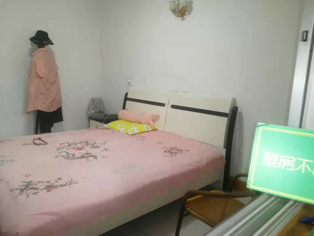 花园酒店仙运集团宏运名居旁步梯2楼精装修可贷款满5