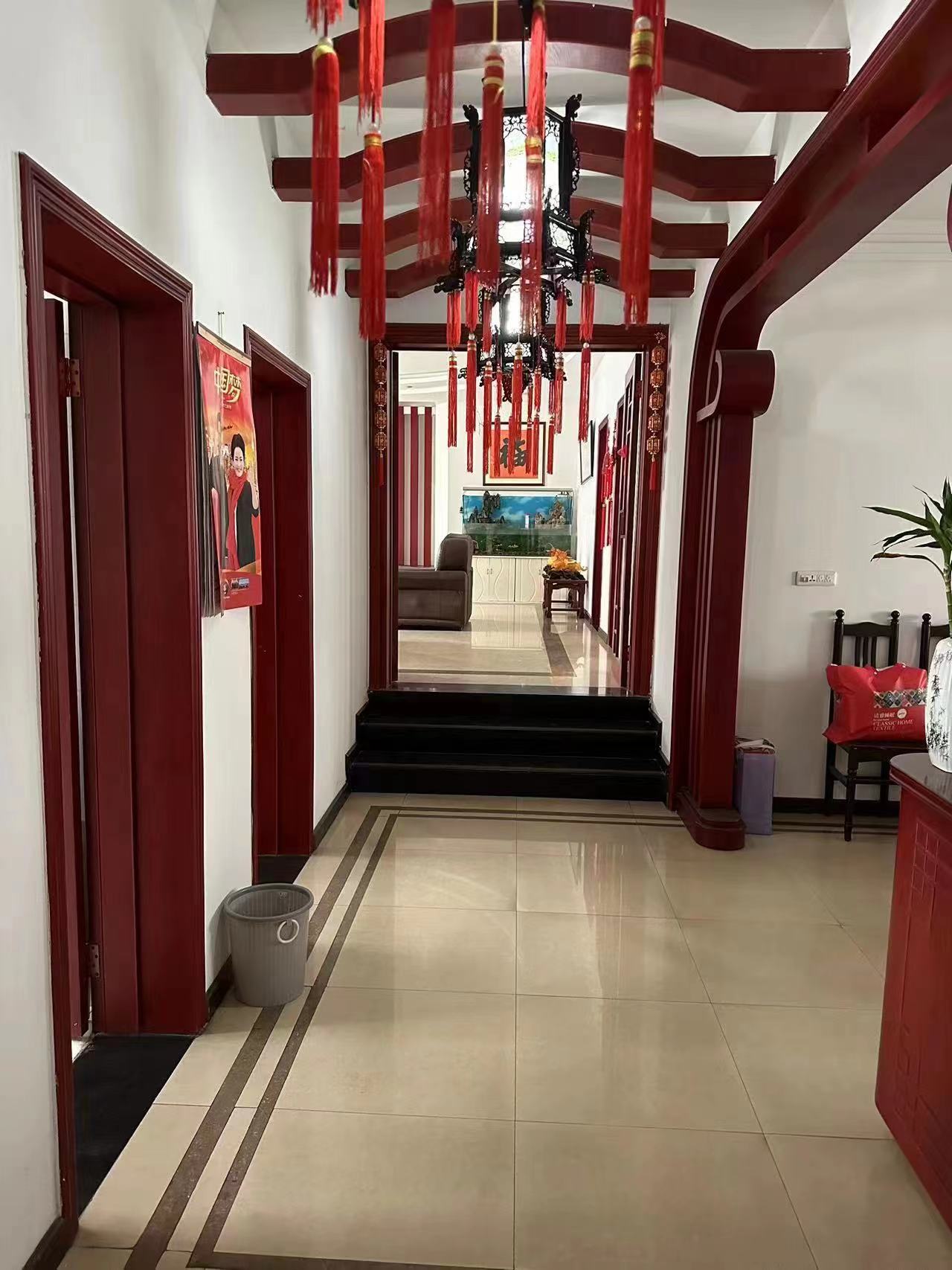 华宝小区.精装大平层.证件满二.看房方便