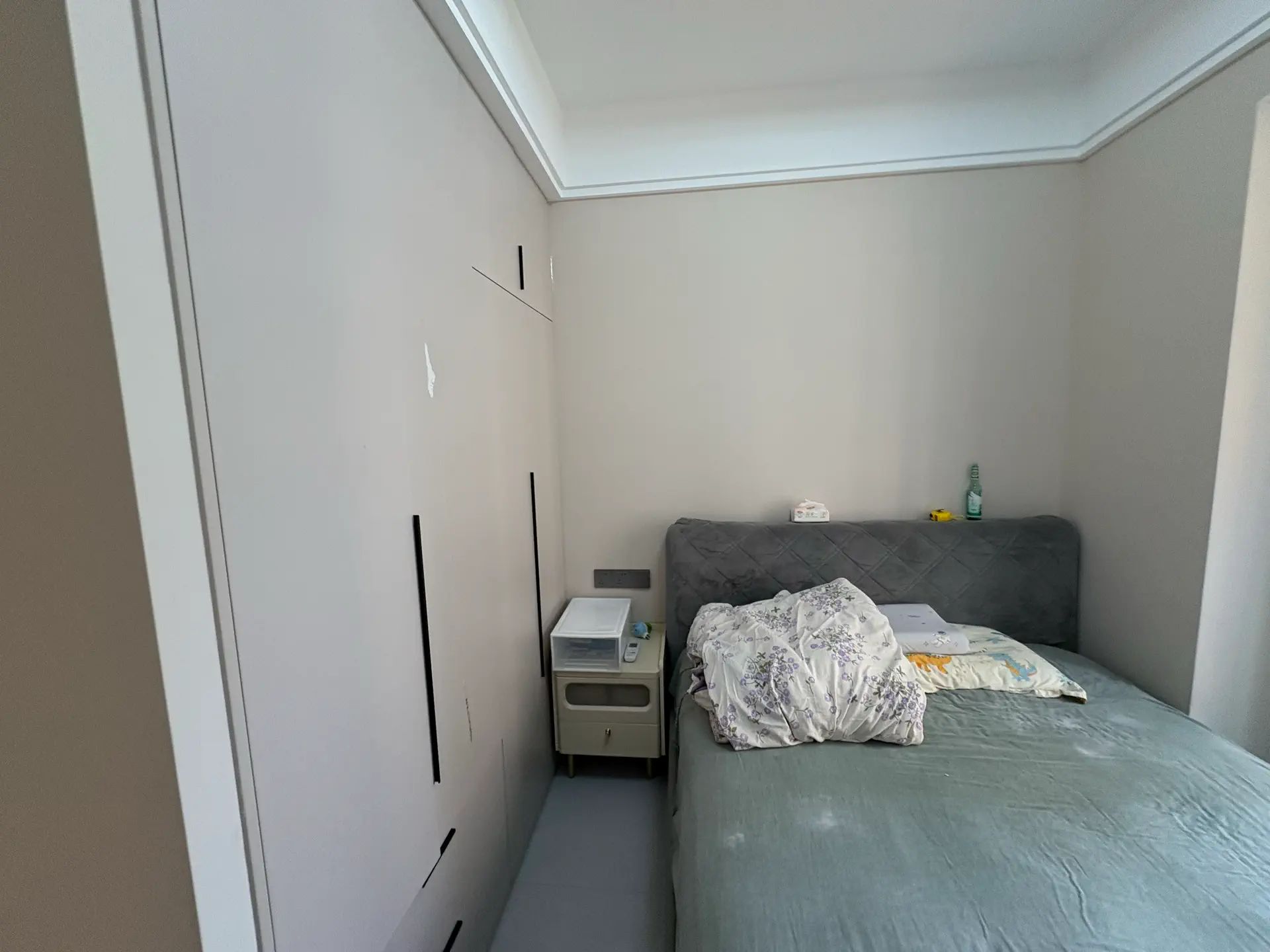 城南，蓝天花园，小高层，1梯1梯，精装三房，好楼层5楼，9成新，证满二