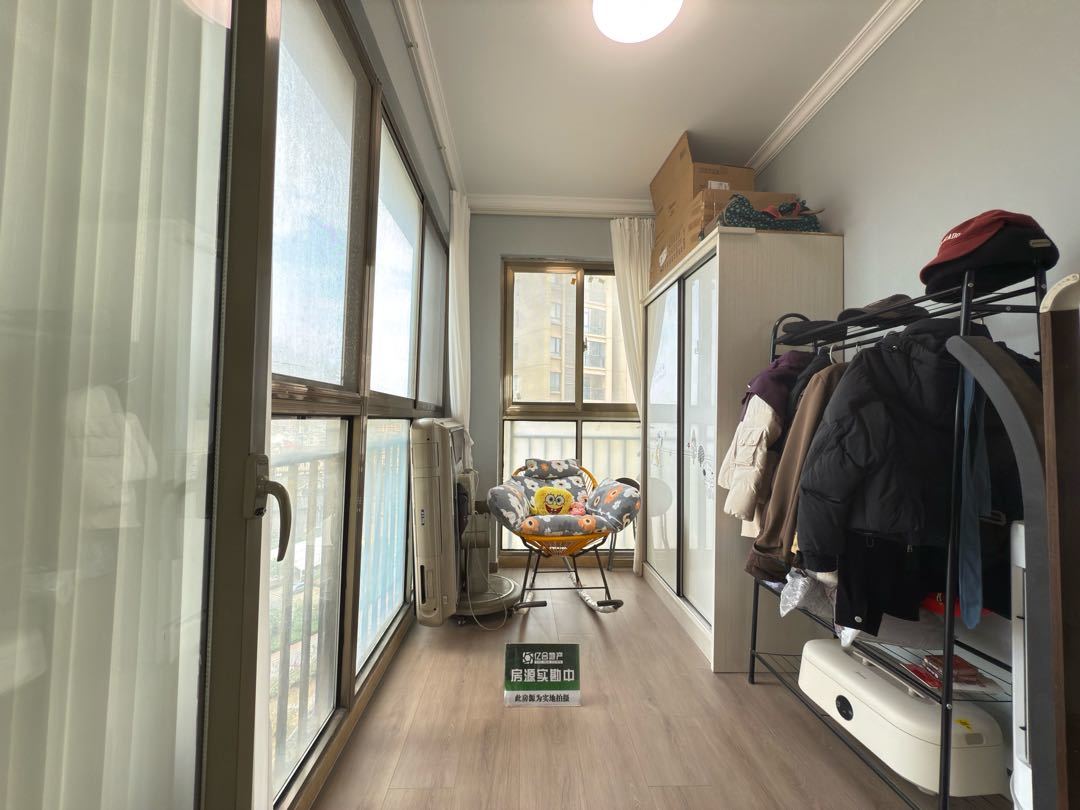 捡漏，城南，南国明珠，南北双阳台，精装四房，单价5200，证满二，好楼层10楼