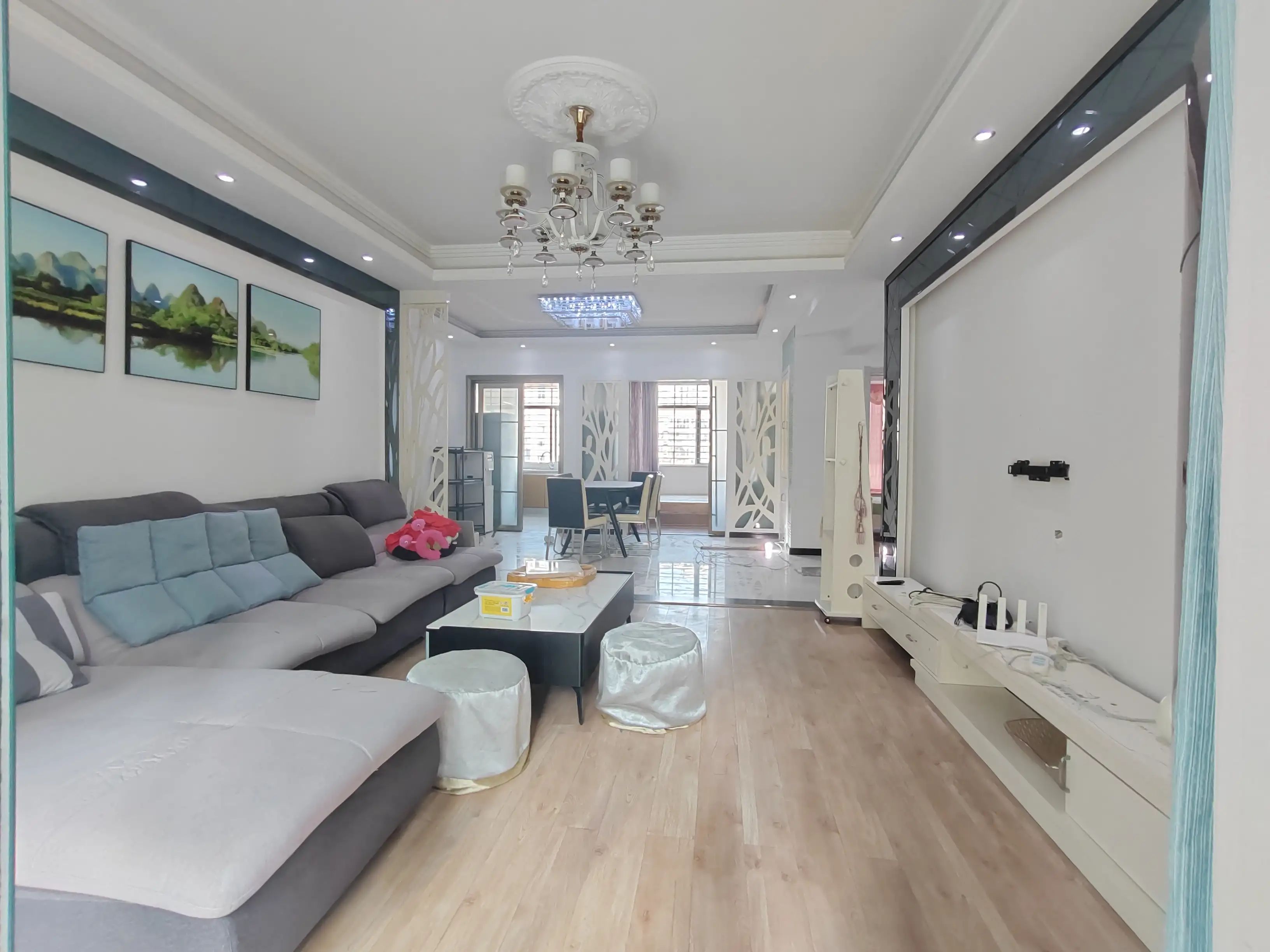 捡漏，城南，新城一号，单价4200，证满二，精装三房，亏本出售