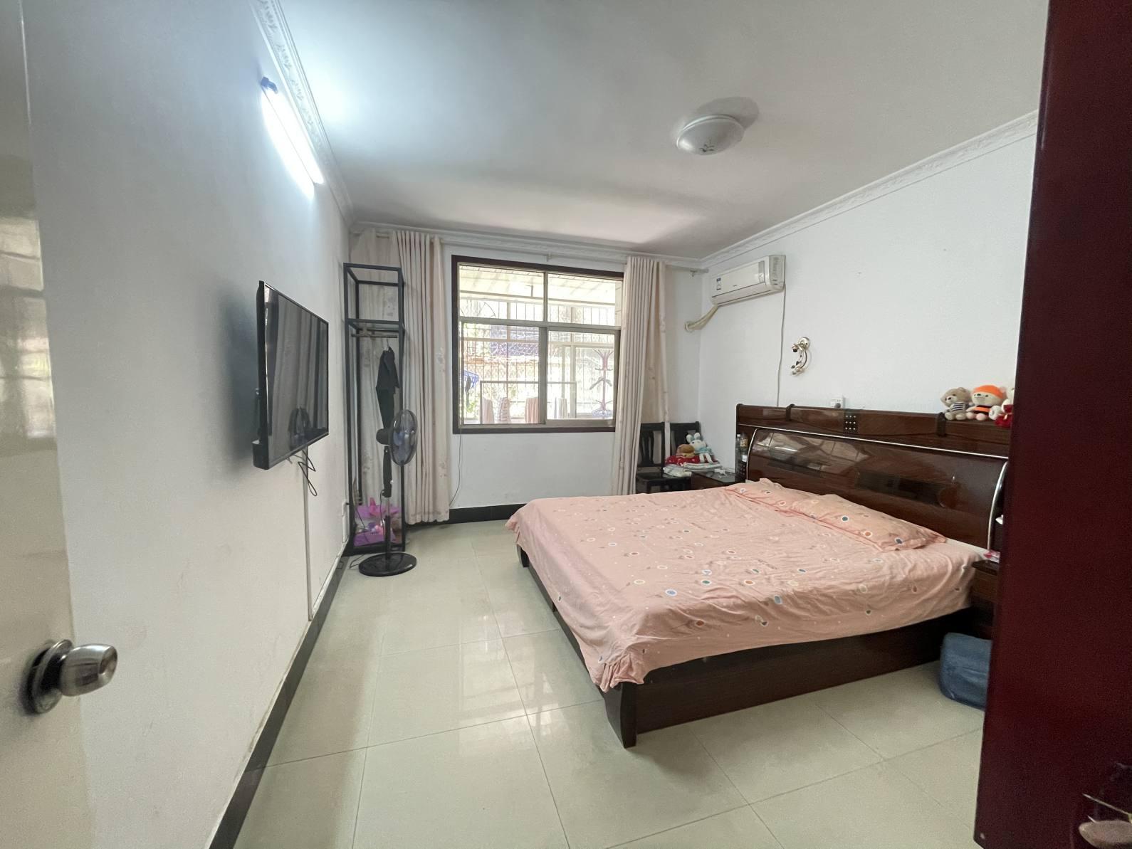 物贸宿舍武商附近