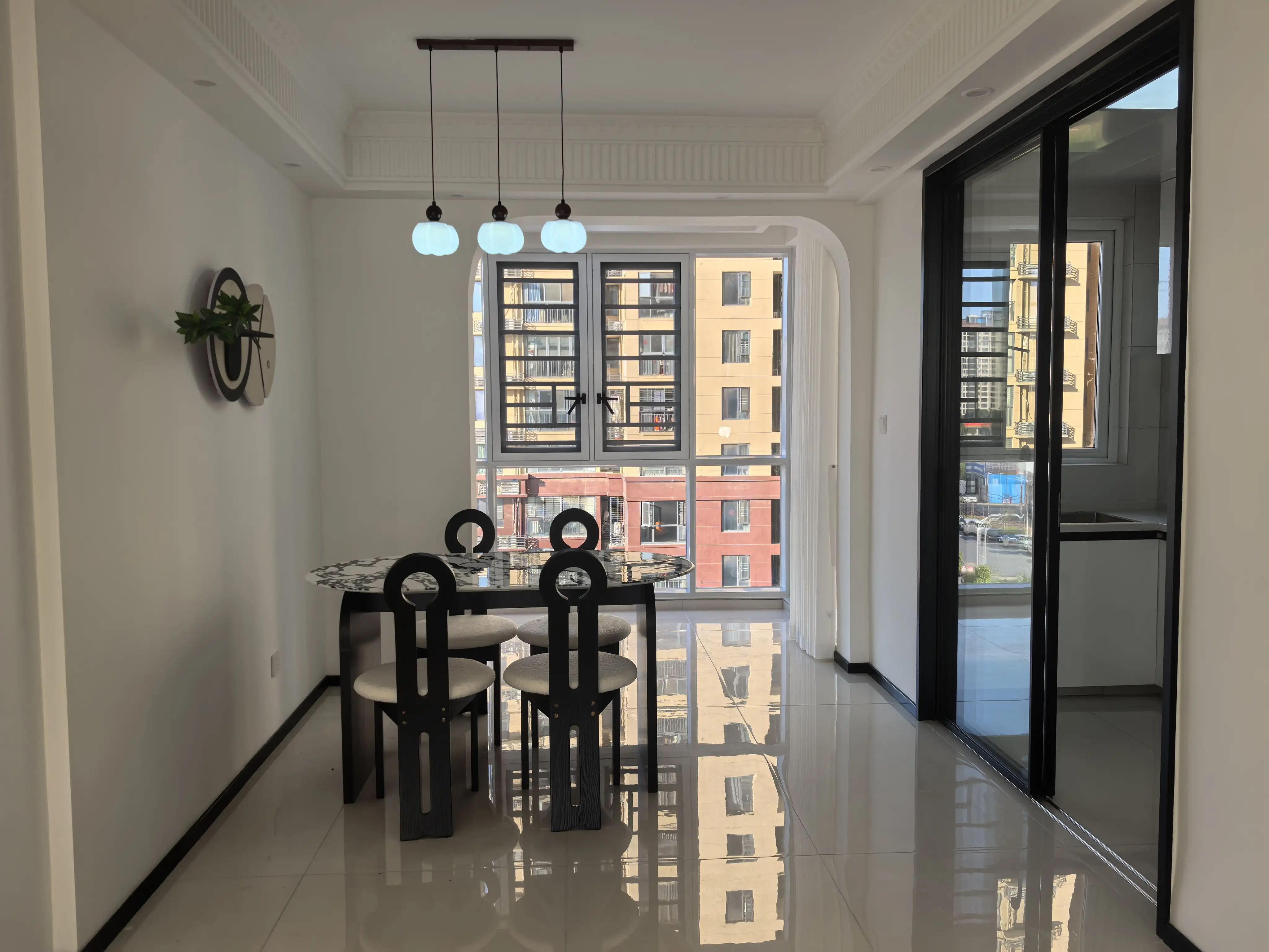 降价了，诚心出售，满庭春，精装三房，南北通透双阳台，边户，法式风格，价格好谈