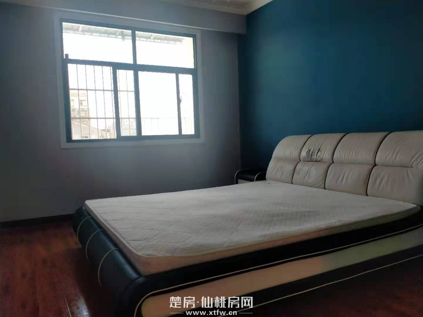 仙桃中学附近，精装三房，拎包入住