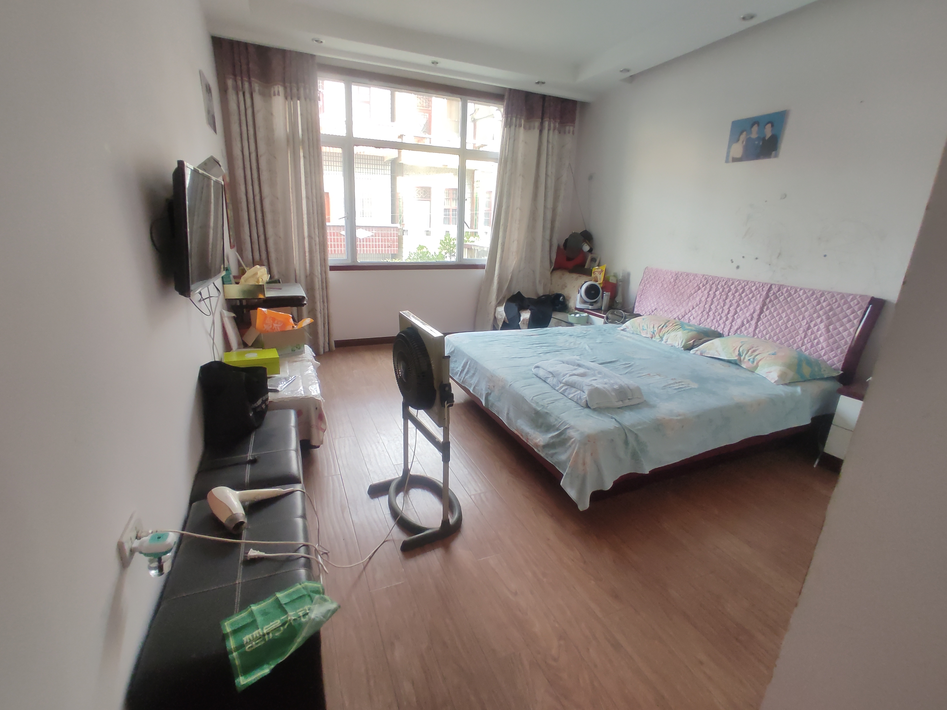 仙源學笑旁精装两干四层私房10个房间有出场诚意出售